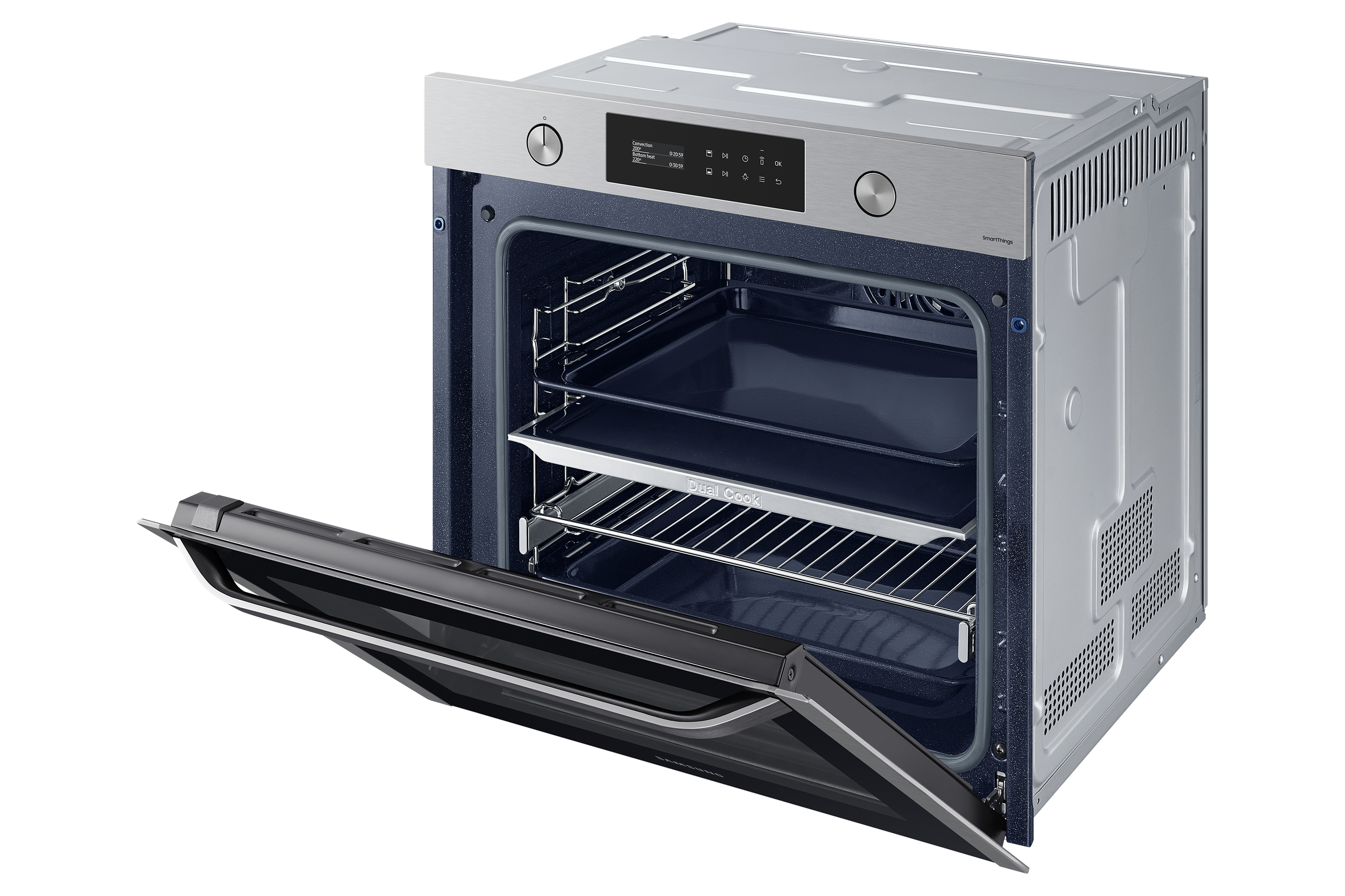 Forno da incasso argentato con porta aperta, due teglie e pannello di controllo digitale.