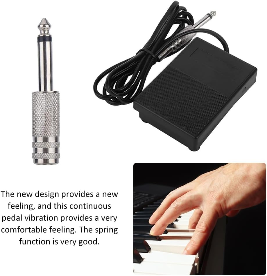 Ein schwarzes Sustain-Pedal, ein Klinkenstecker und eine Hand, die Klavier spielt.