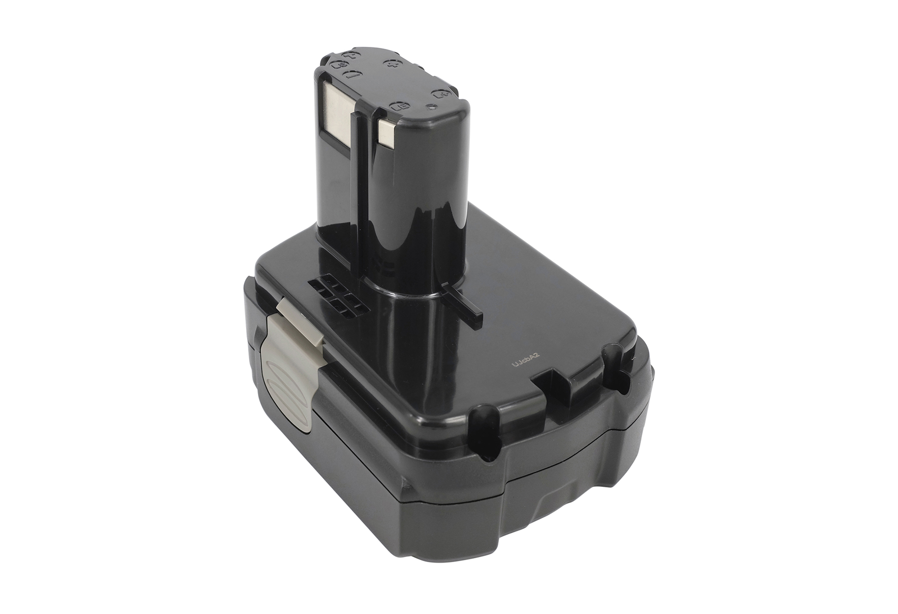 Eine schwarze Werkzeugakku-Batterie mit einem grauen Entriegelungsknopf vor einem weißen Hintergrund.