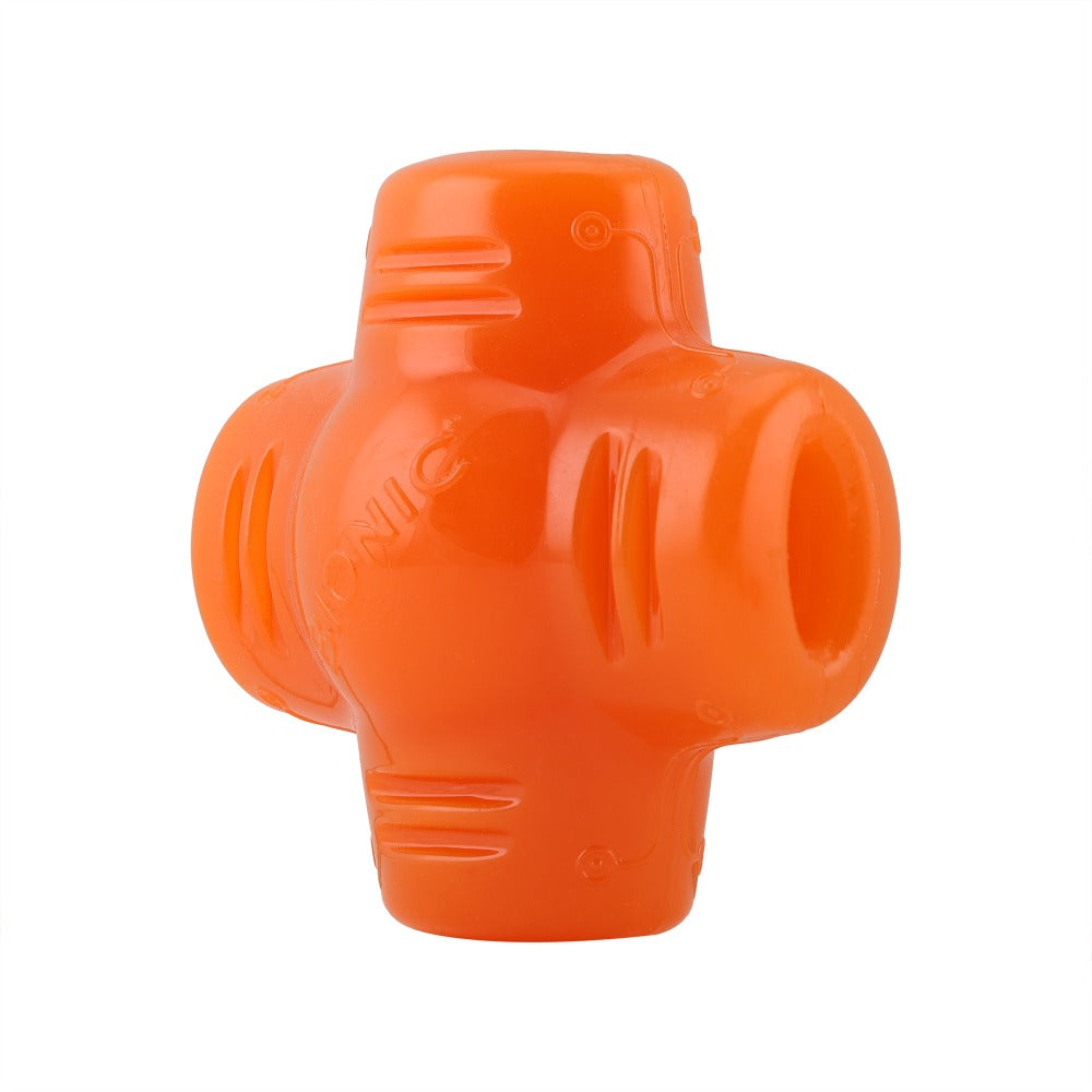 Un juguete de goma naranja para perros con cuatro extremos, crestas texturizadas y el nombre de la marca Bionic grabado en el lateral.