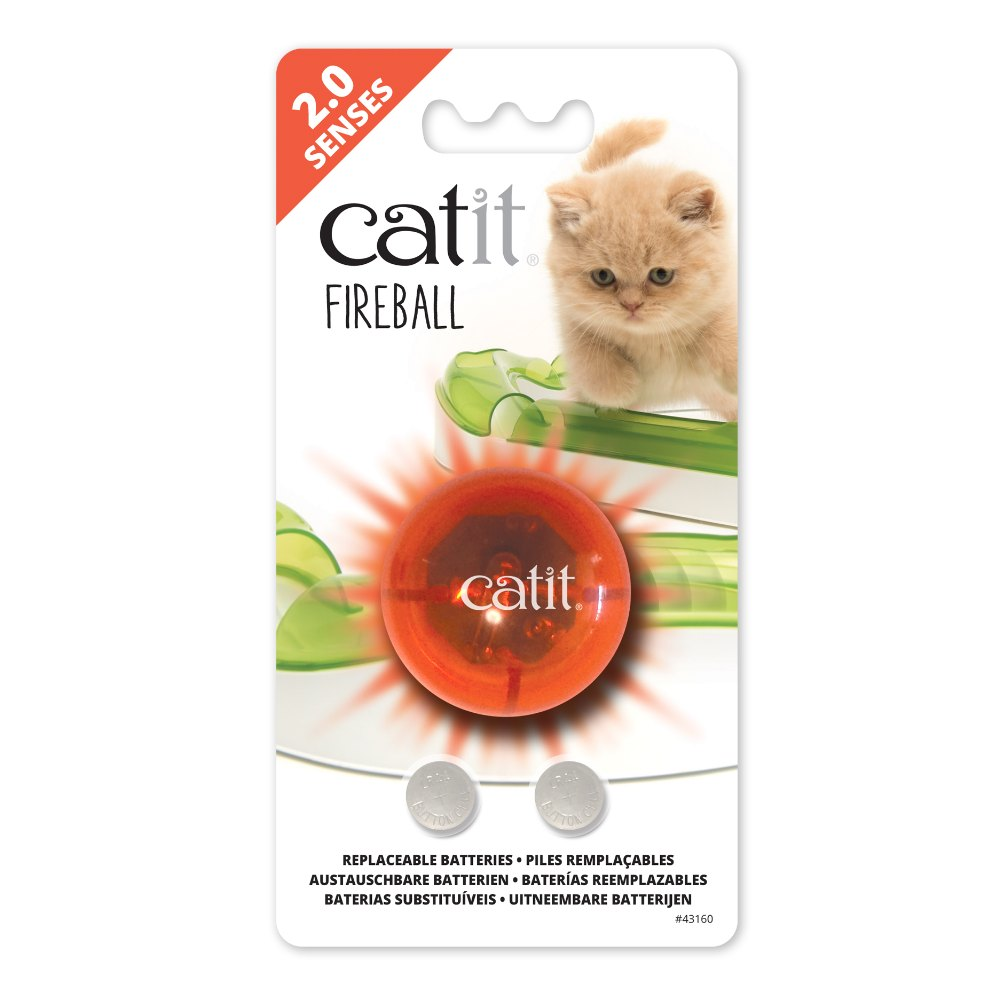 Embalaje de la bola de juguete para gatos Catit Fireball con imagen de un gato y pilas.
