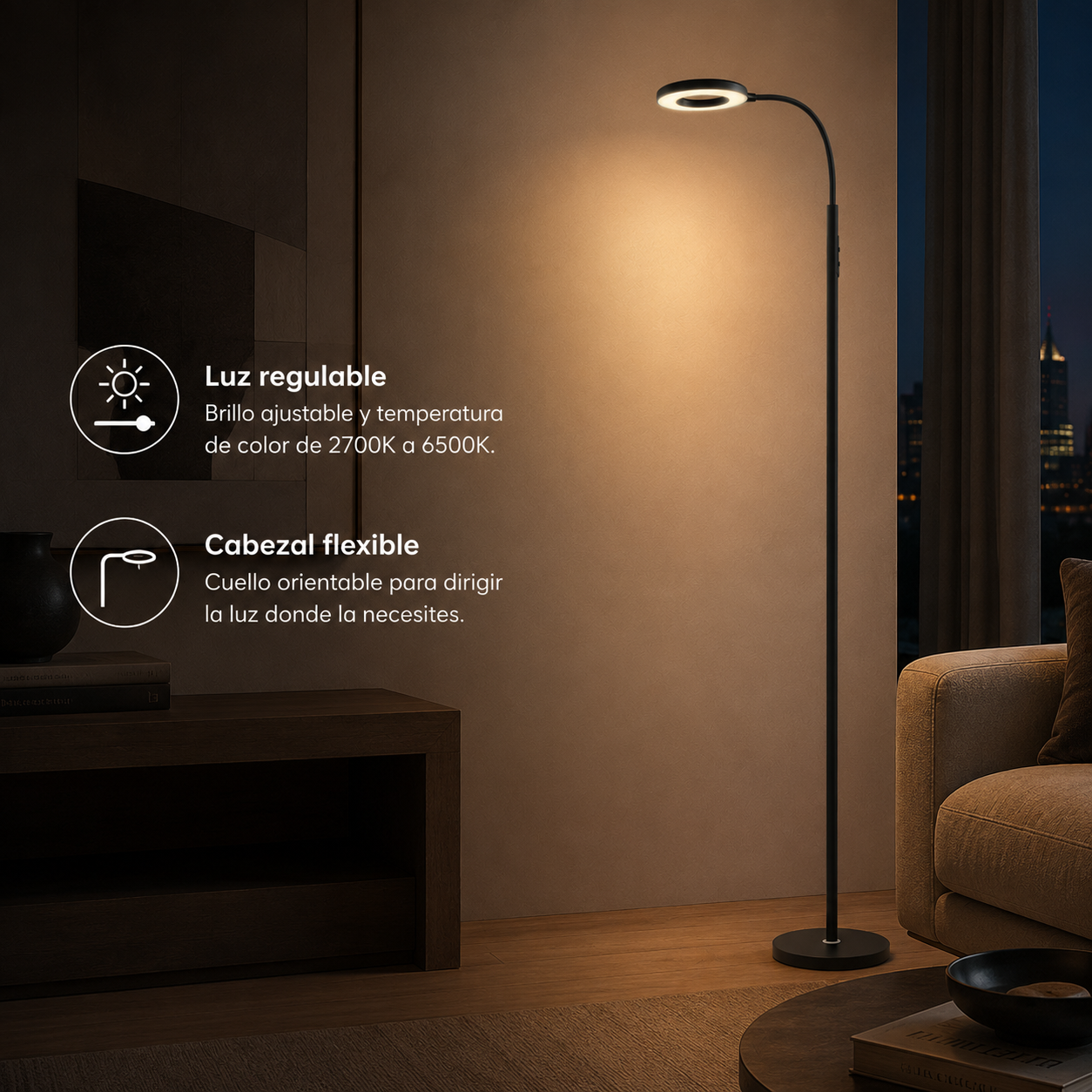 Una lámpara de pie negra con cabeza en forma de anillo ilumina cálidamente una sala de estar junto a un sofá.