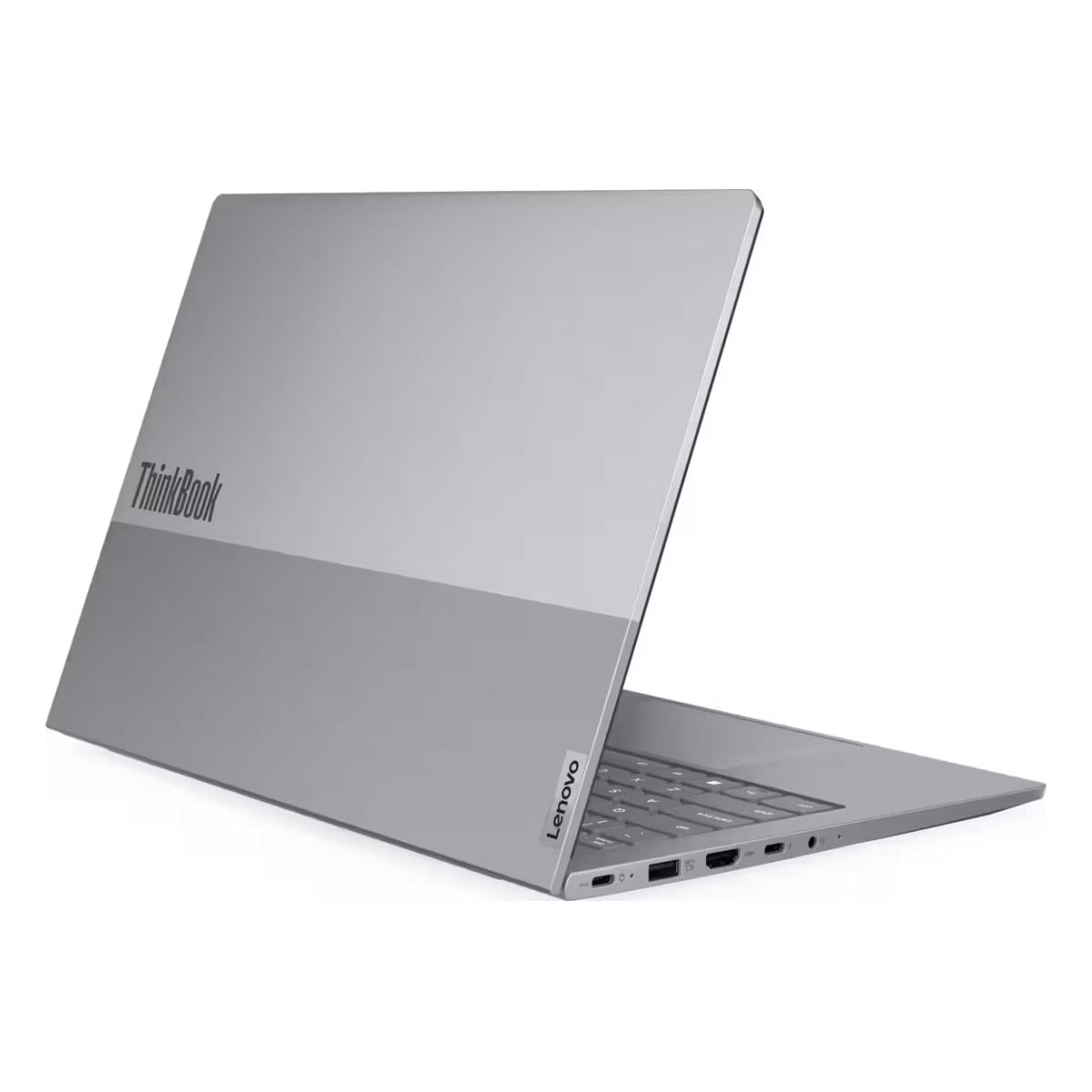 Ein silberner Lenovo ThinkBook Laptop steht geschlossen auf weißem Hintergrund mit sichtbaren Anschlüssen.