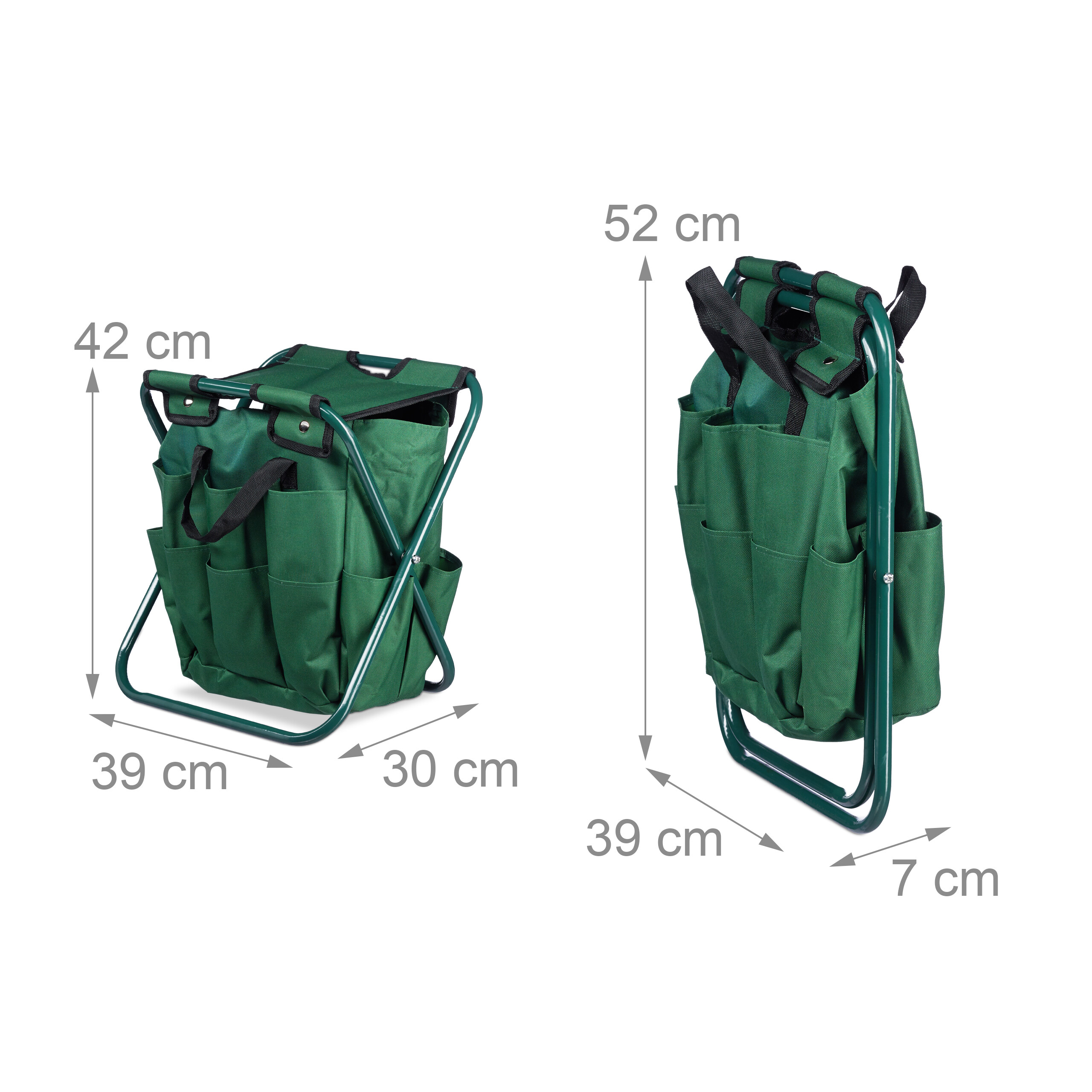 Grüner klappbarer Gartenhocker mit Taschen und Metallgestell, offen und zusammengelegt mit Maßpfeilen.