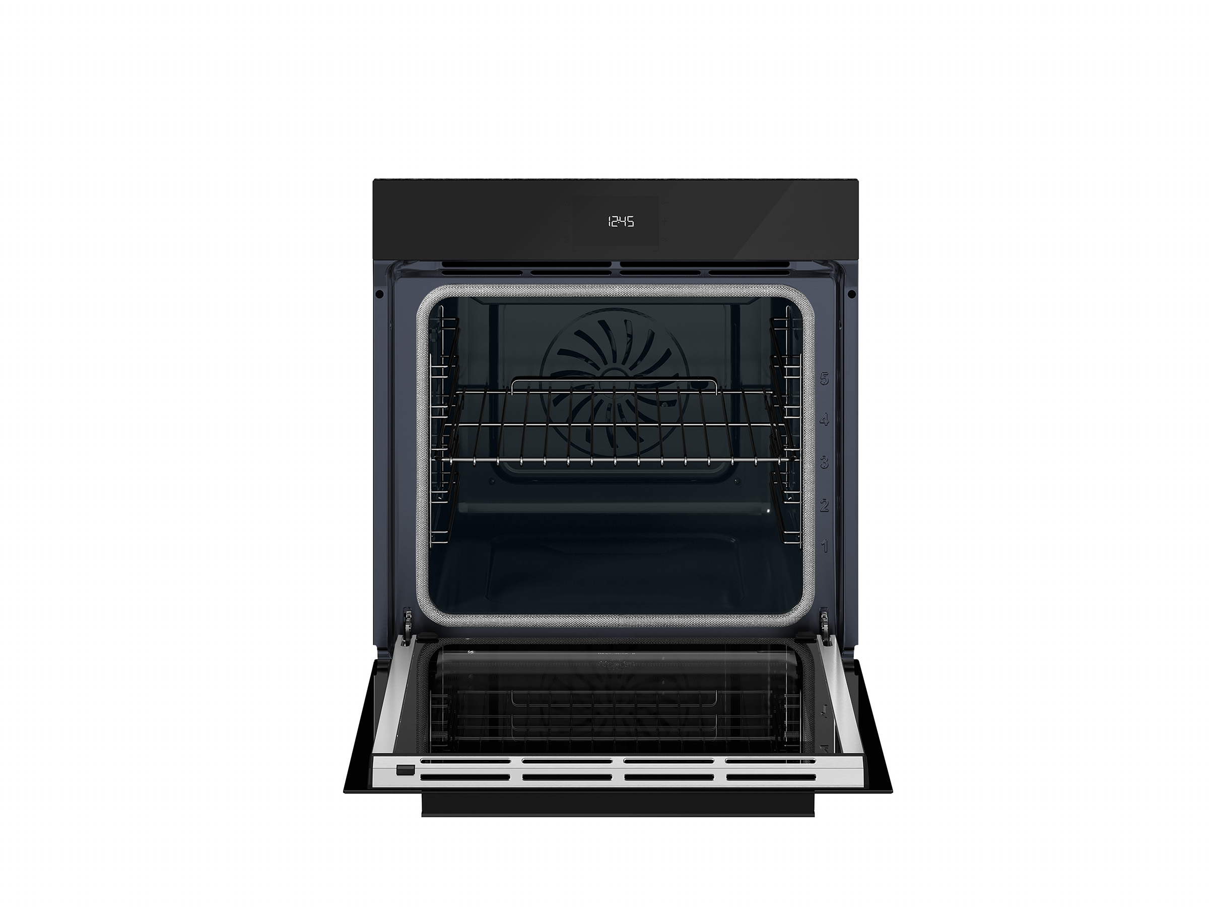 Un forno nero con la porta aperta, che mostra le griglie interne su sfondo bianco.