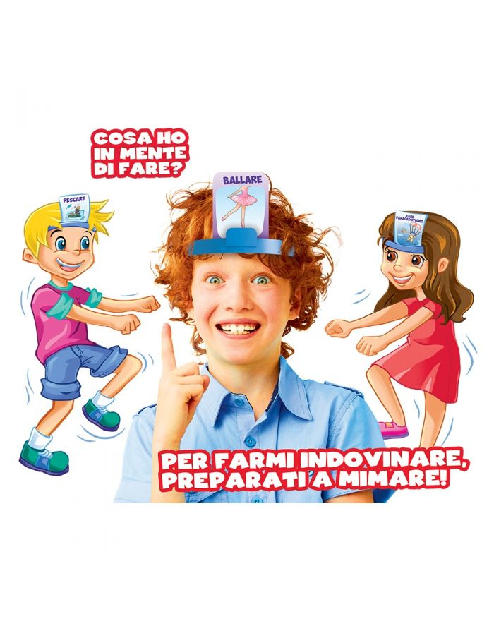 Drei Kinder spielen ein Ratespiel mit Stirnbändern und Karten.