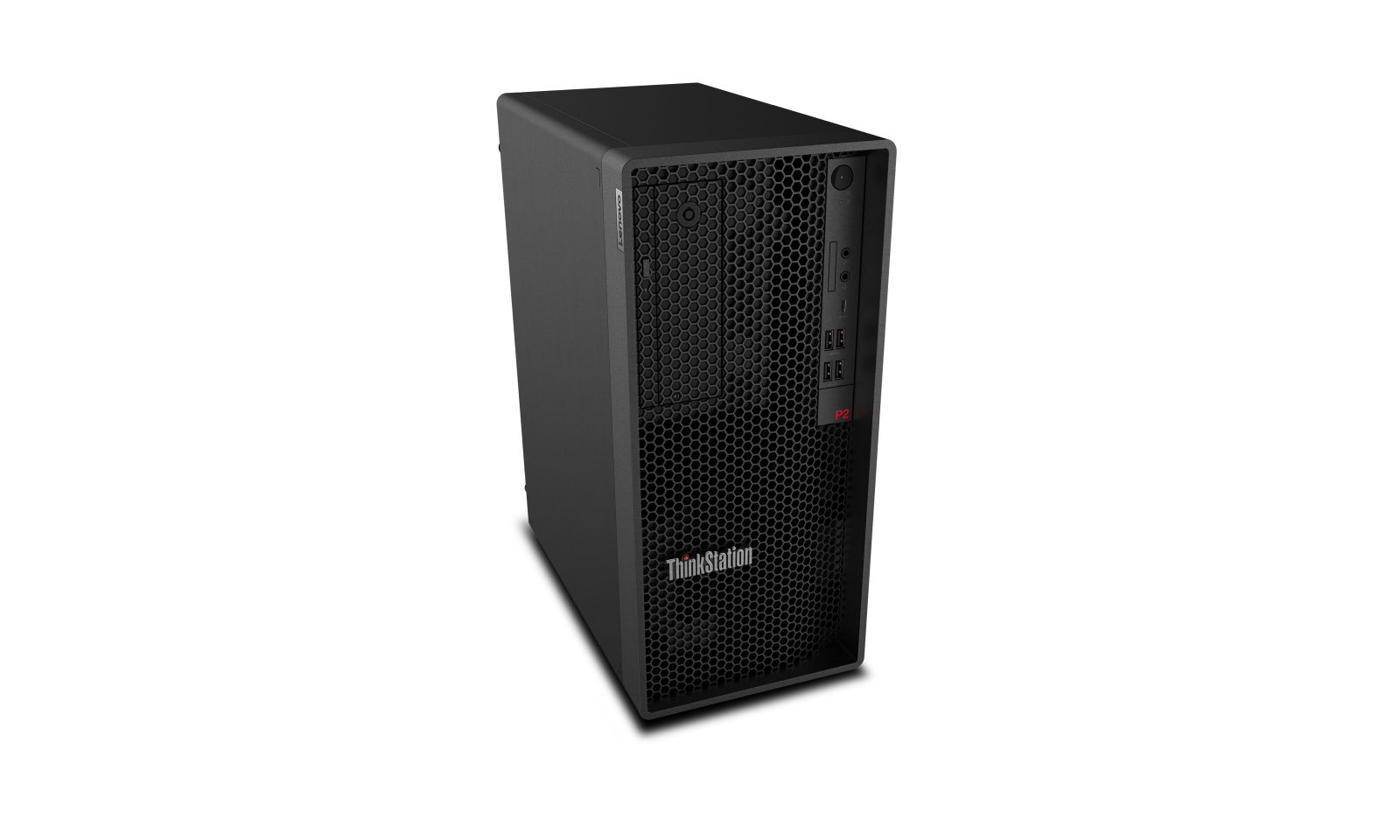 Schwarzer Lenovo ThinkStation P2 Desktop-Computer mit wabenförmiger Frontplatte auf weißem Hintergrund.