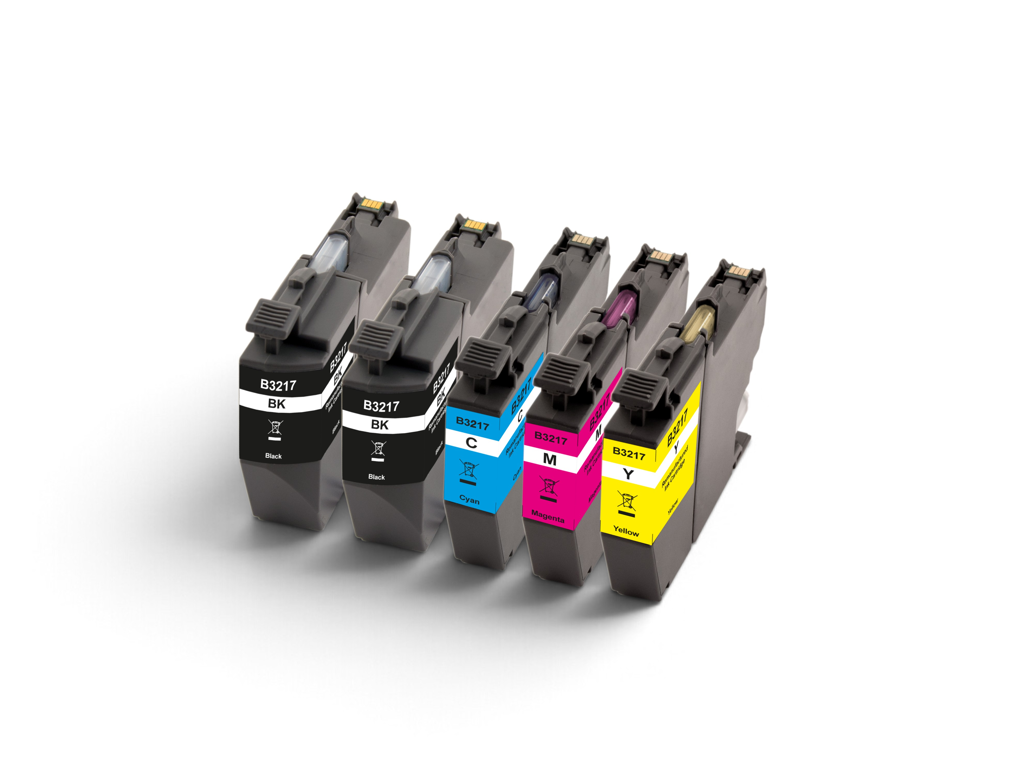Cinq cartouches d'imprimante noire, cyan, magenta et jaune alignées sur fond blanc.