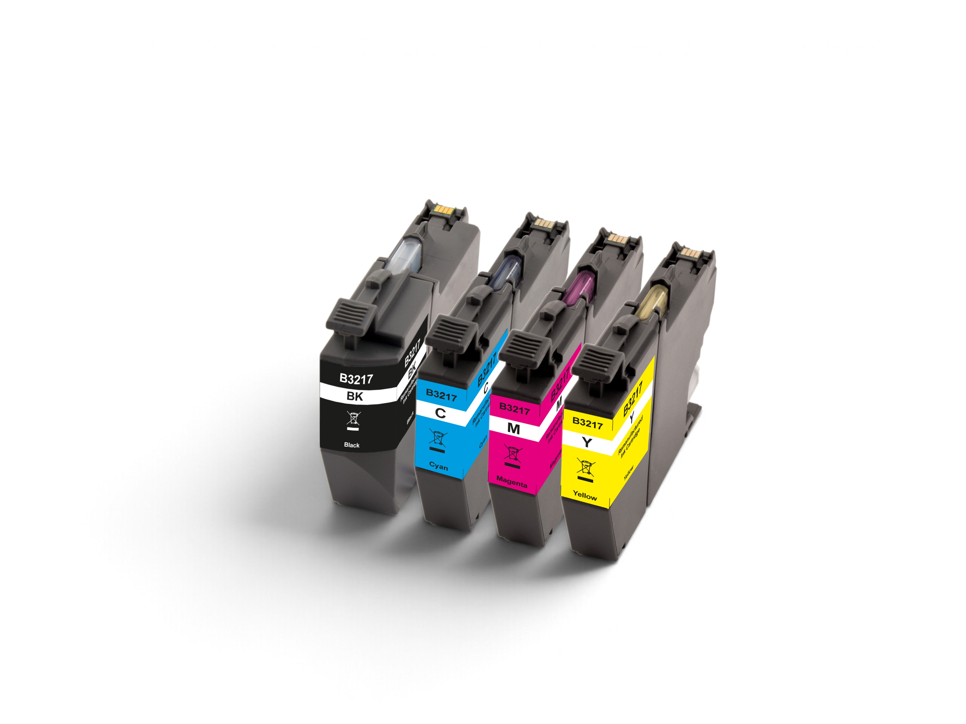 Quatre cartouches d'encre noire, cyan, magenta et jaune sur fond blanc.