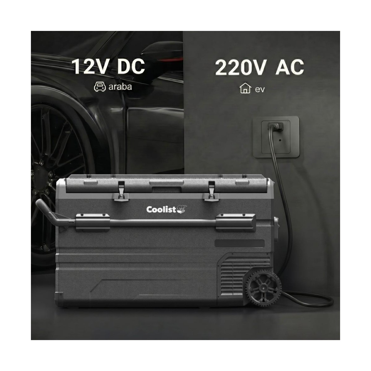 Duvar prizine takılı koyu renk taşınabilir soğutucu, 12V DC ve 220V AC güç seçeneklerini gösteren yazıyla.