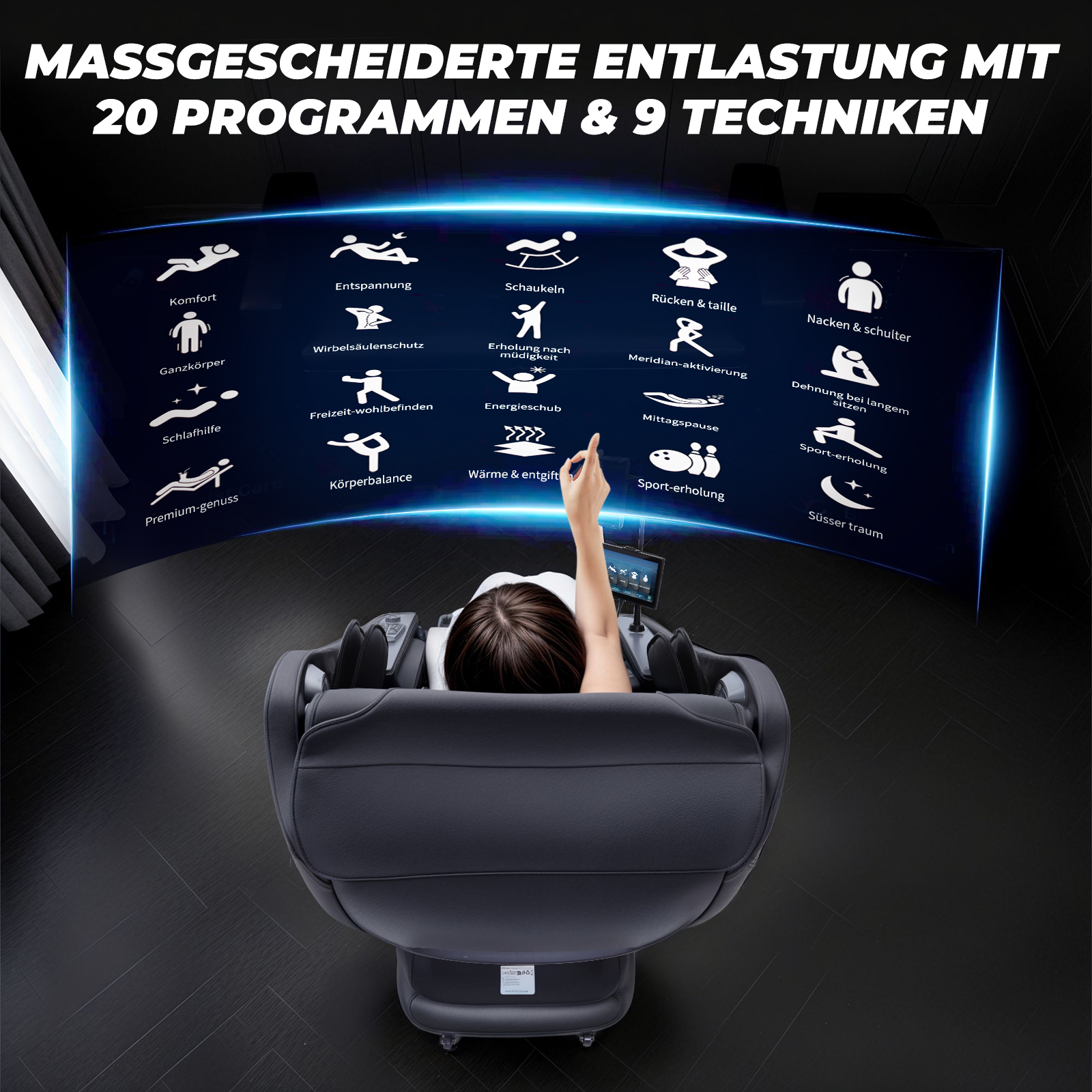 Person sitzt in einem schwarzen Massagesessel und betrachtet eine virtuelle Anzeige mit verschiedenen Programmen.