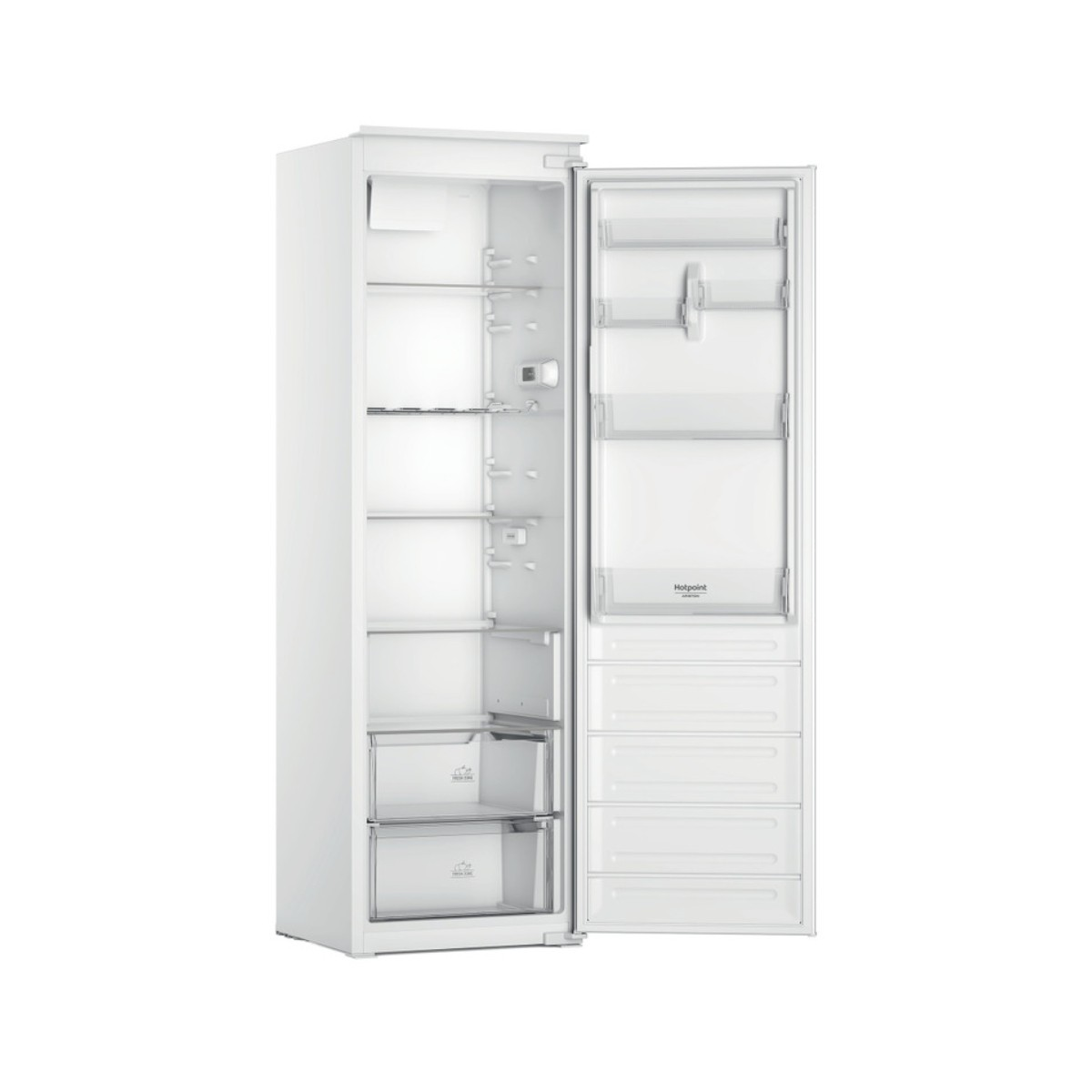 Un frigorifero da incasso bianco e aperto con ripiani in vetro e cassetto.