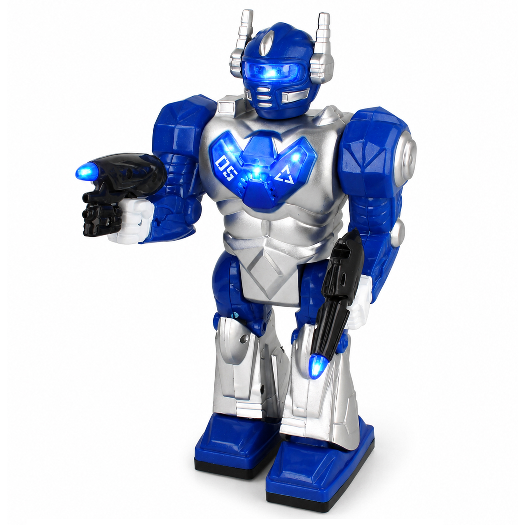 Niebiesko-srebrny robot zabawka ze świecącymi światłami trzyma dwie czarne bronie na białym tle.