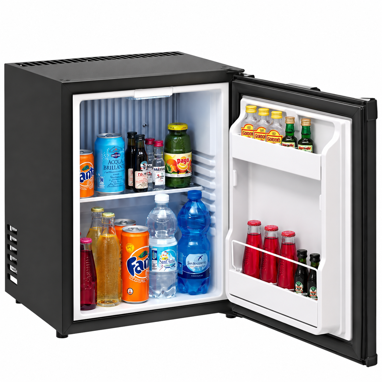 Un mini frigo nero aperto pieno di varie bottiglie e lattine colorate sui ripiani e nella porta.