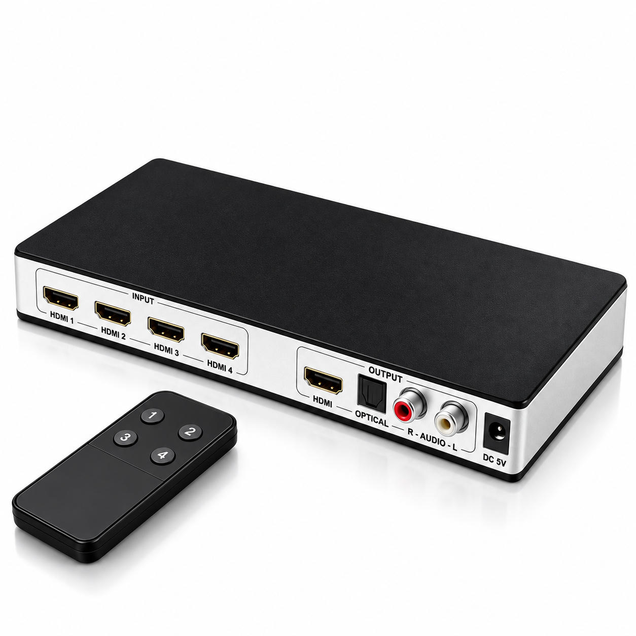 Ein schwarzer und silberner HDMI-Matrix-Switch mit vier Eingängen, einem Ausgang und einer Fernbedienung auf weißem Grund.