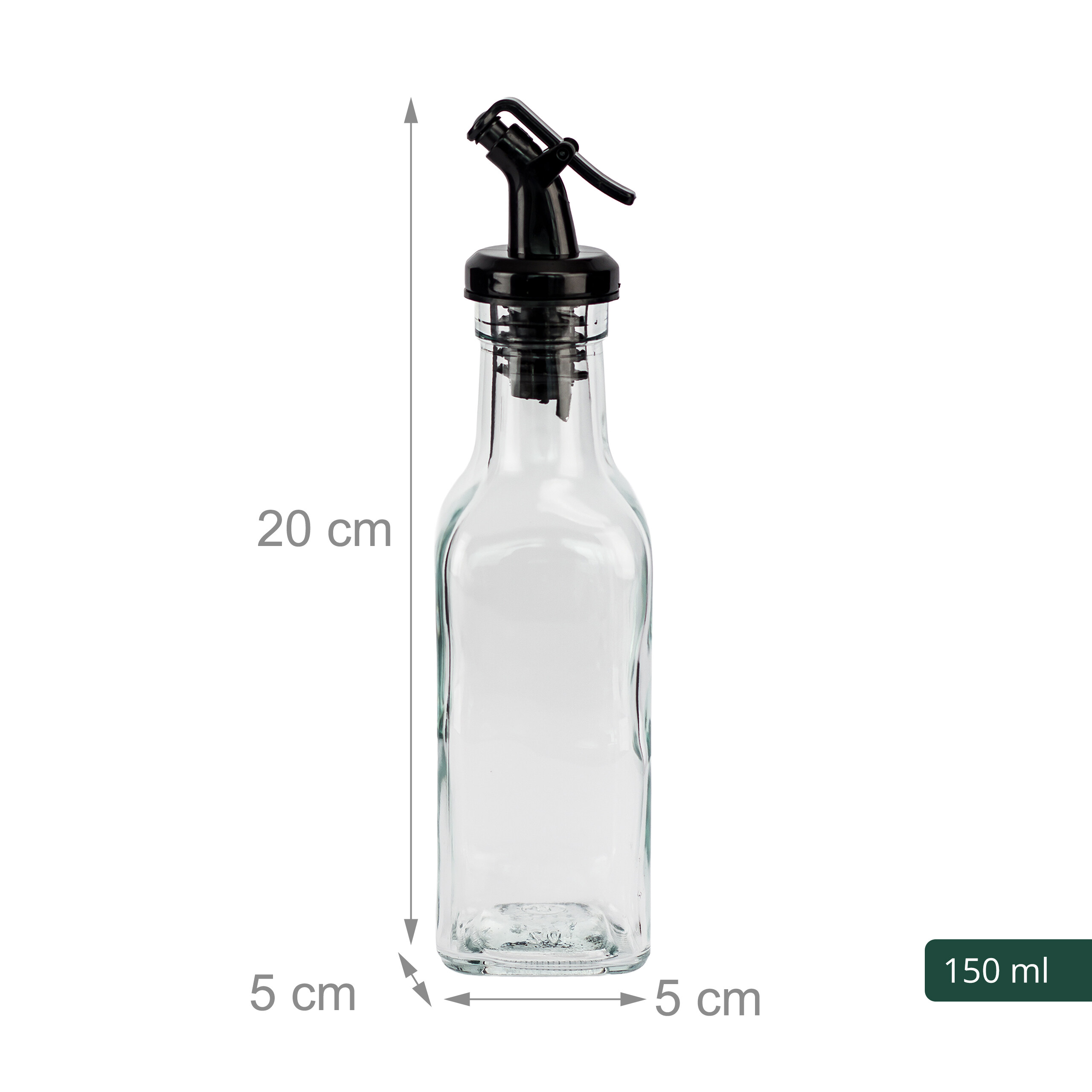 Eine 20 cm hohe, 5x5 cm breite Glas-Ölflasche mit schwarzem Ausgießer und 150 ml Fassungsvermögen auf weißem Grund.