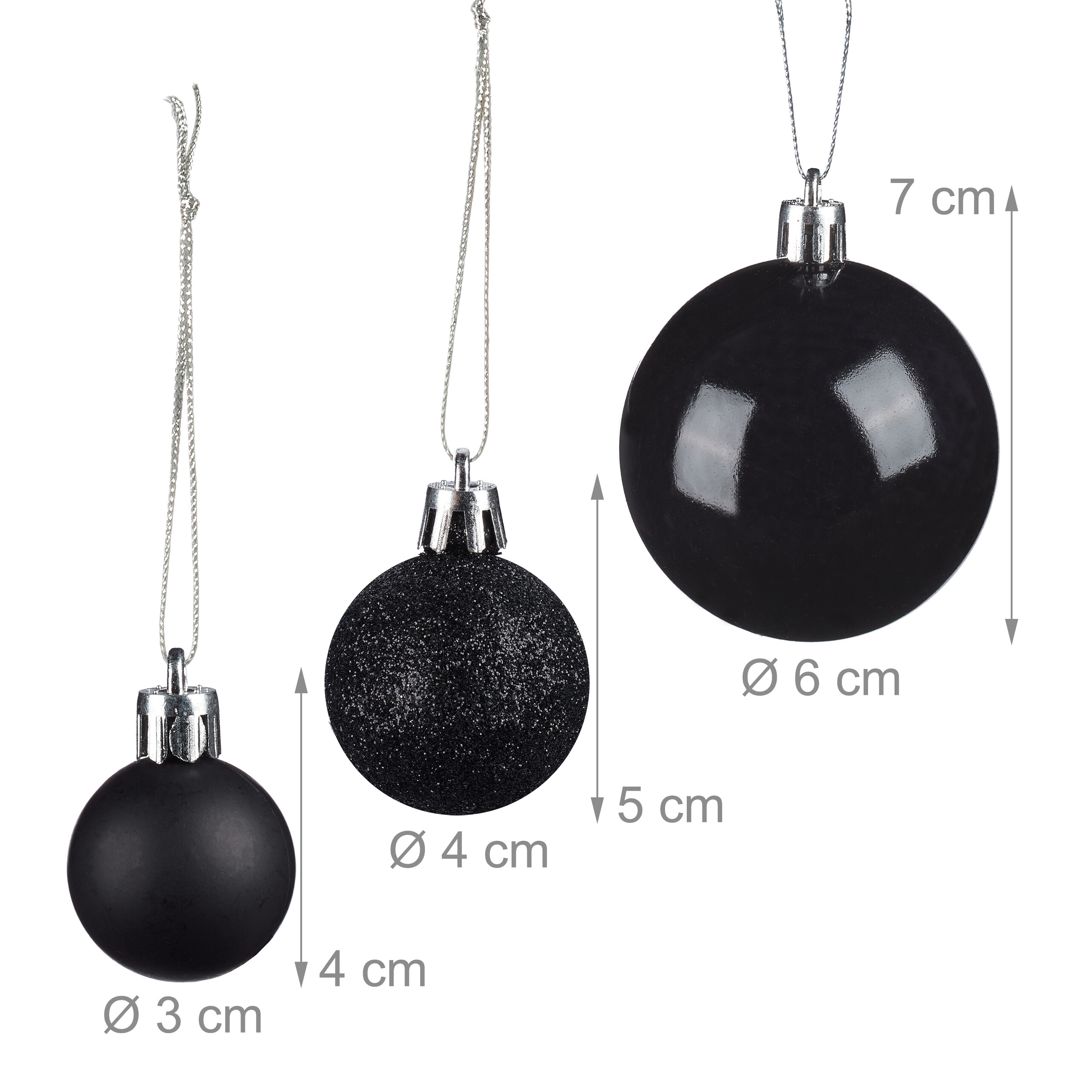 Drei schwarze Weihnachtskugeln in Größen von 3cm, 4cm und 6cm an weißen Kordeln.