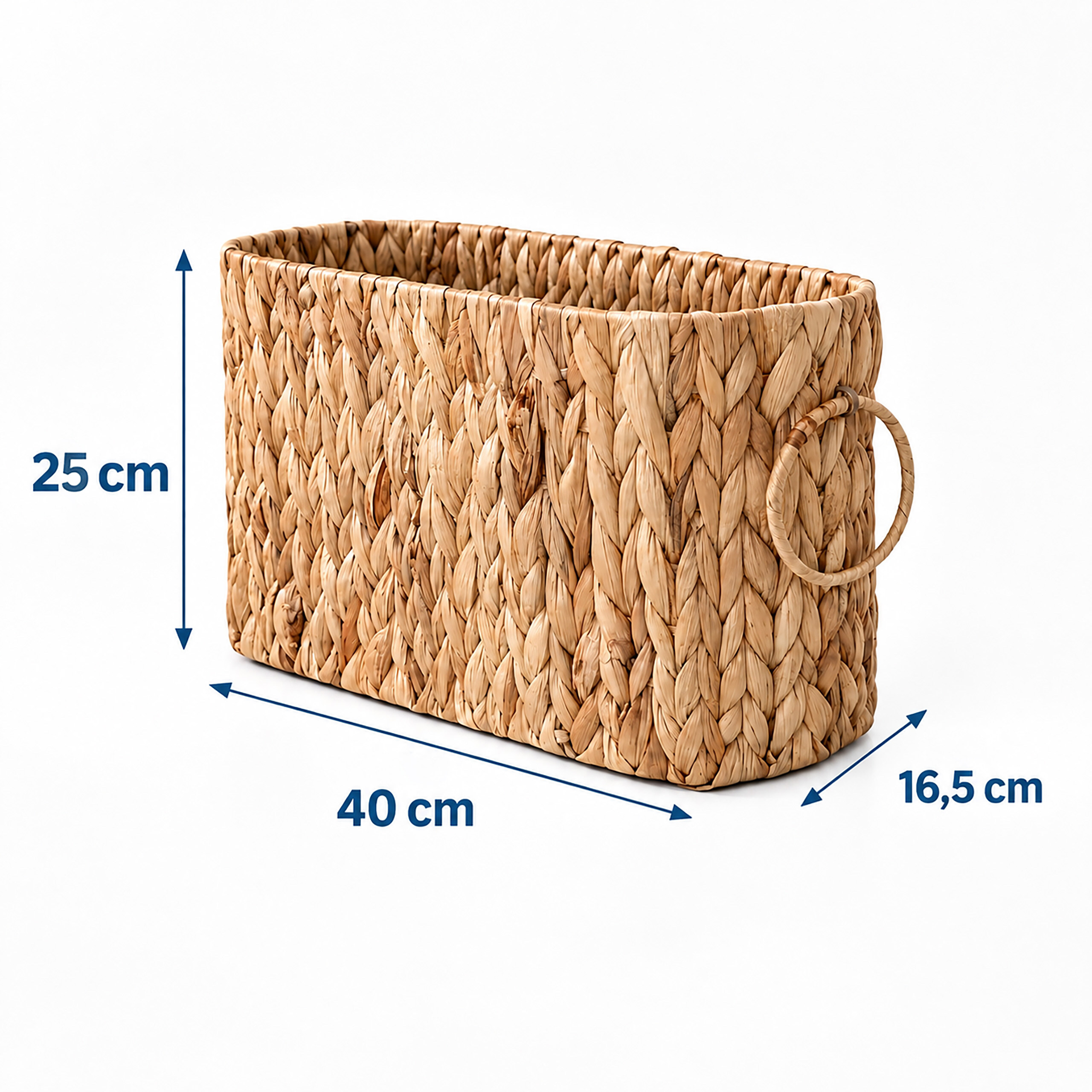 Ein rechteckiger geflochtener Korb aus Wasserhyazinthe mit den Maßen 40 cm Länge, 16,5 cm Breite und 25 cm Höhe.