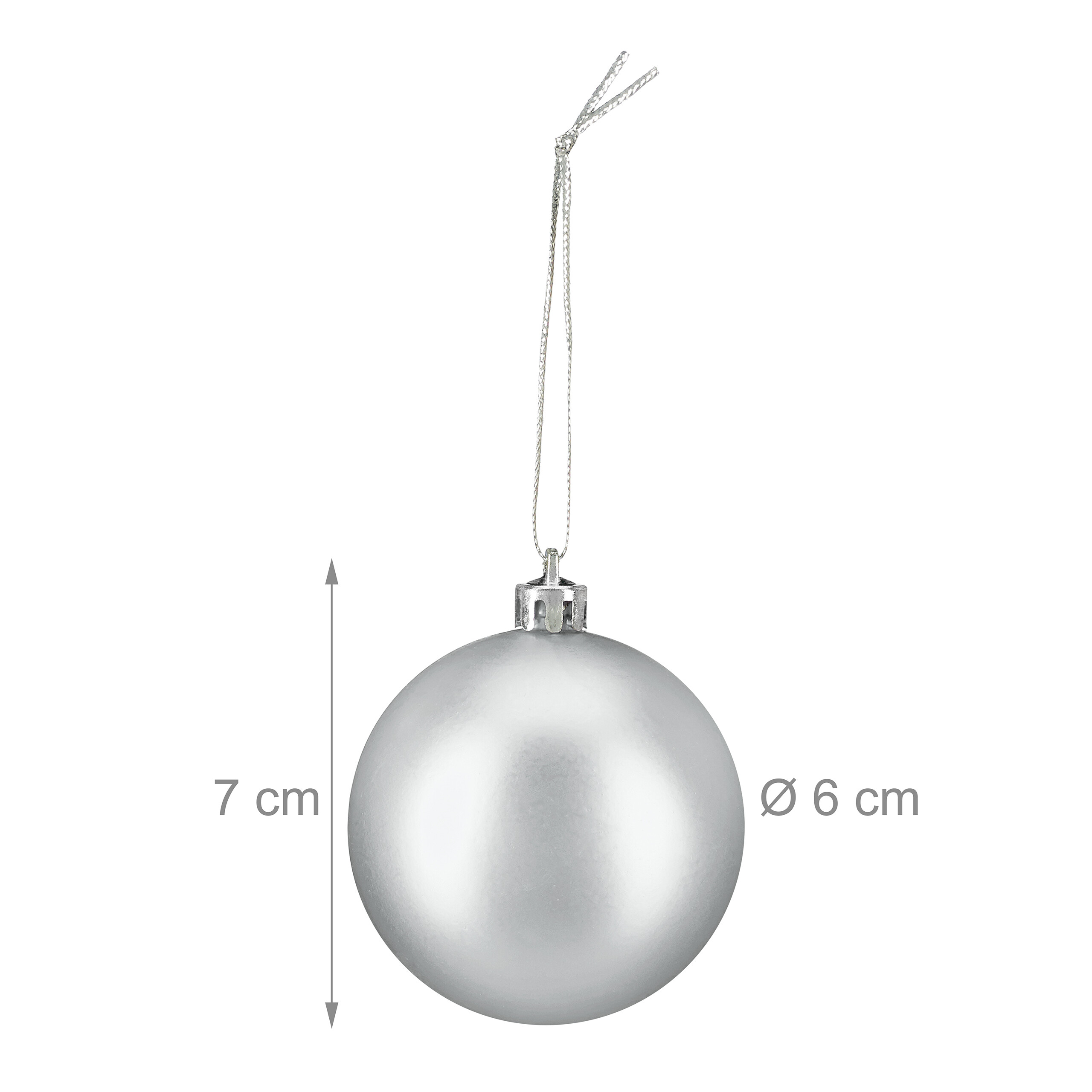 Glänzende silberne Weihnachtskugel mit Aufhängeband, 7 cm Höhe und 6 cm Durchmesser auf weißem Hintergrund.