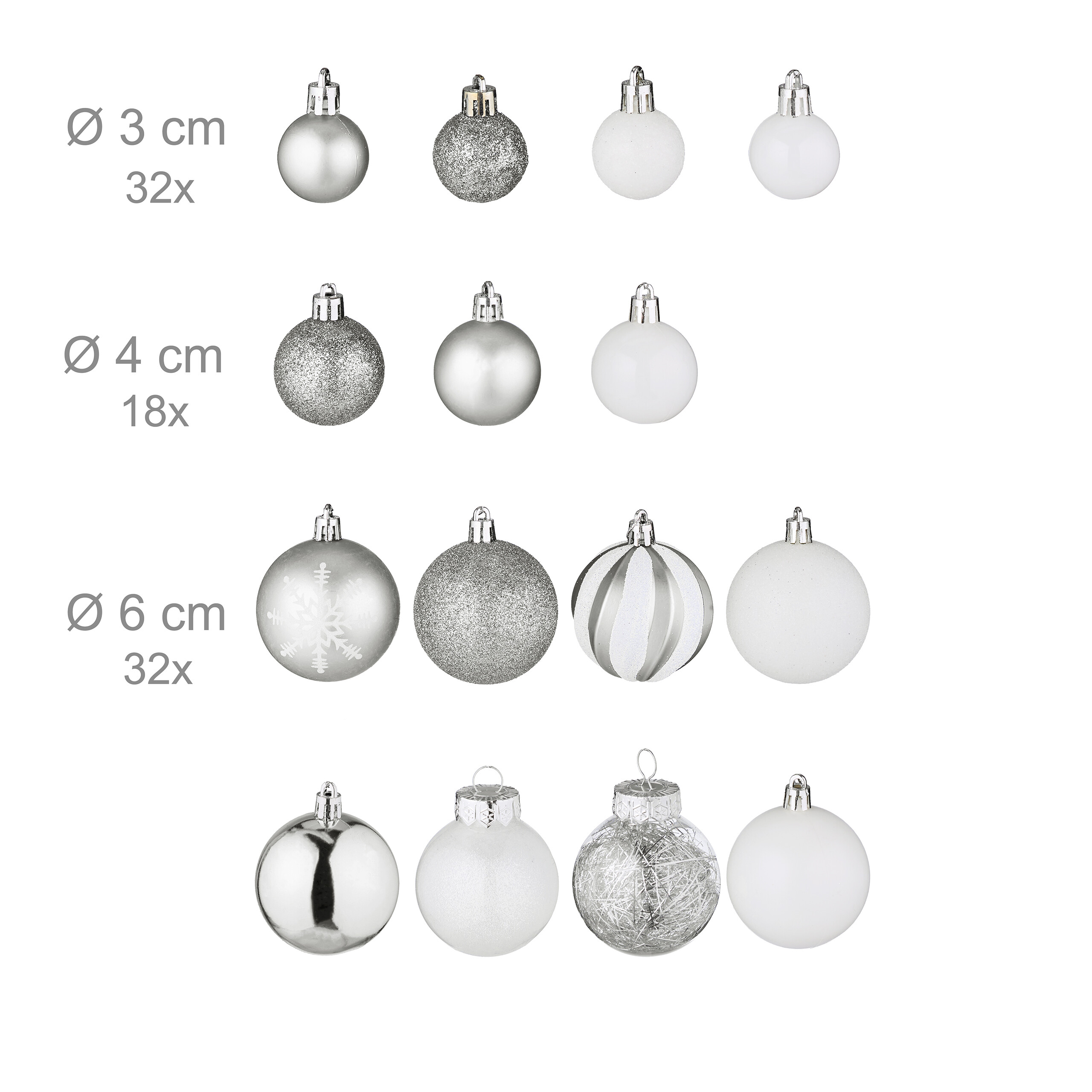 Vier Reihen silberne und weiße Christbaumkugeln in verschiedenen Größen und Ausführungen auf weißem Grund.
