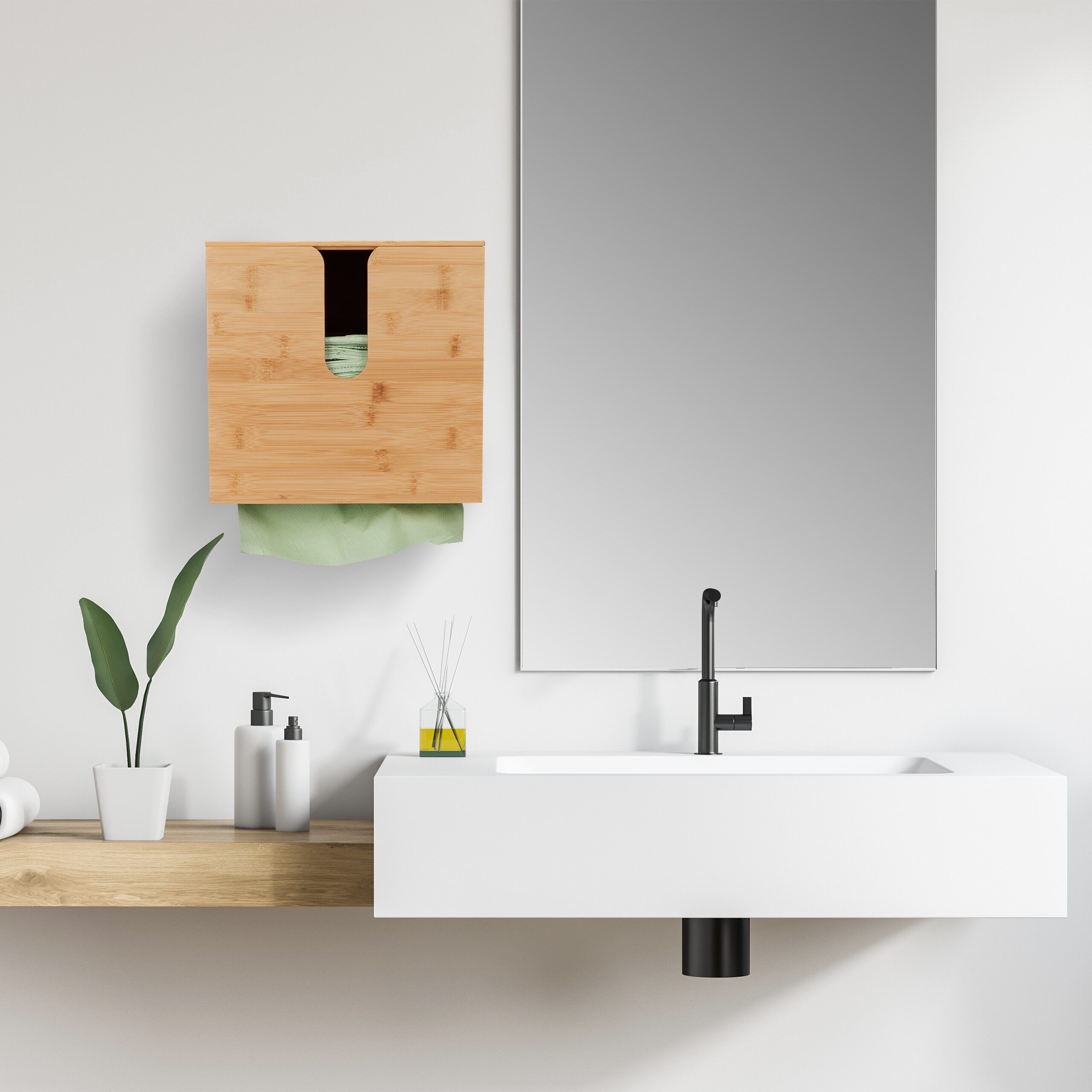 Ein Badezimmerwaschbecken mit schwarzem Wasserhahn, Spiegel, Holzregal, Bambuspapierhandtuchhalter und Seifenflaschen.