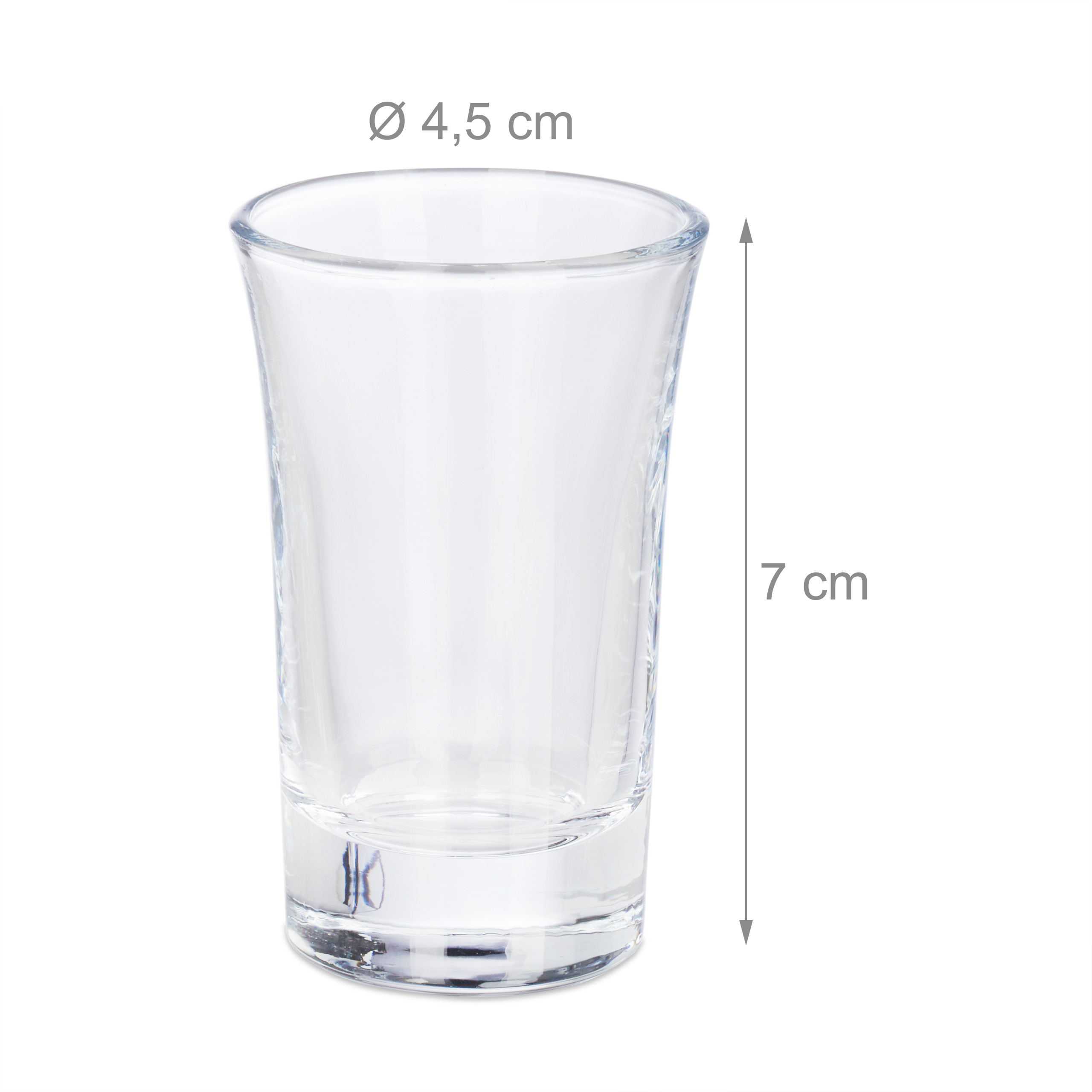 Ein durchsichtiges Schnapsglas mit Abmessungen: 4,5 cm Durchmesser und 7 cm Höhe vor weißem Hintergrund.