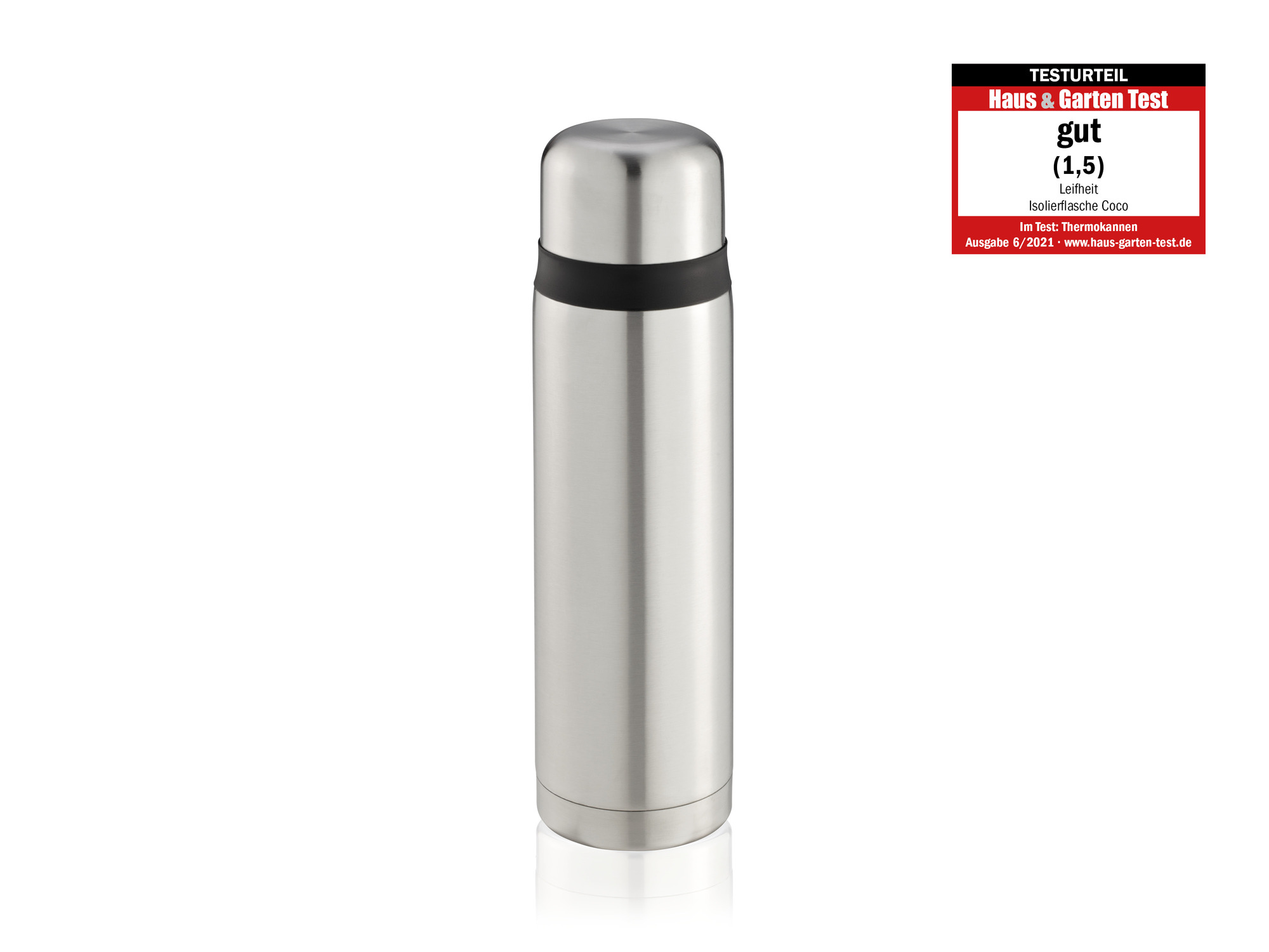 Eine silberne Thermosflasche mit schwarzem Ring und Testurteil-Siegel auf weißem Hintergrund.