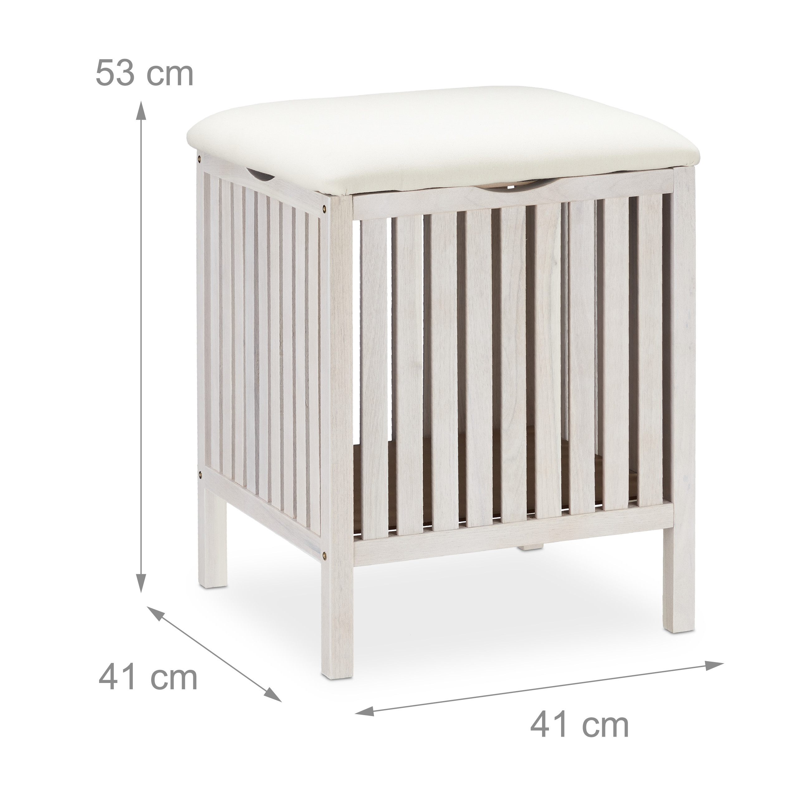 Weißer Hocker aus Holz mit Cremekissen und Abmessungen von 53 cm Höhe sowie je 41 cm Breite und Tiefe.