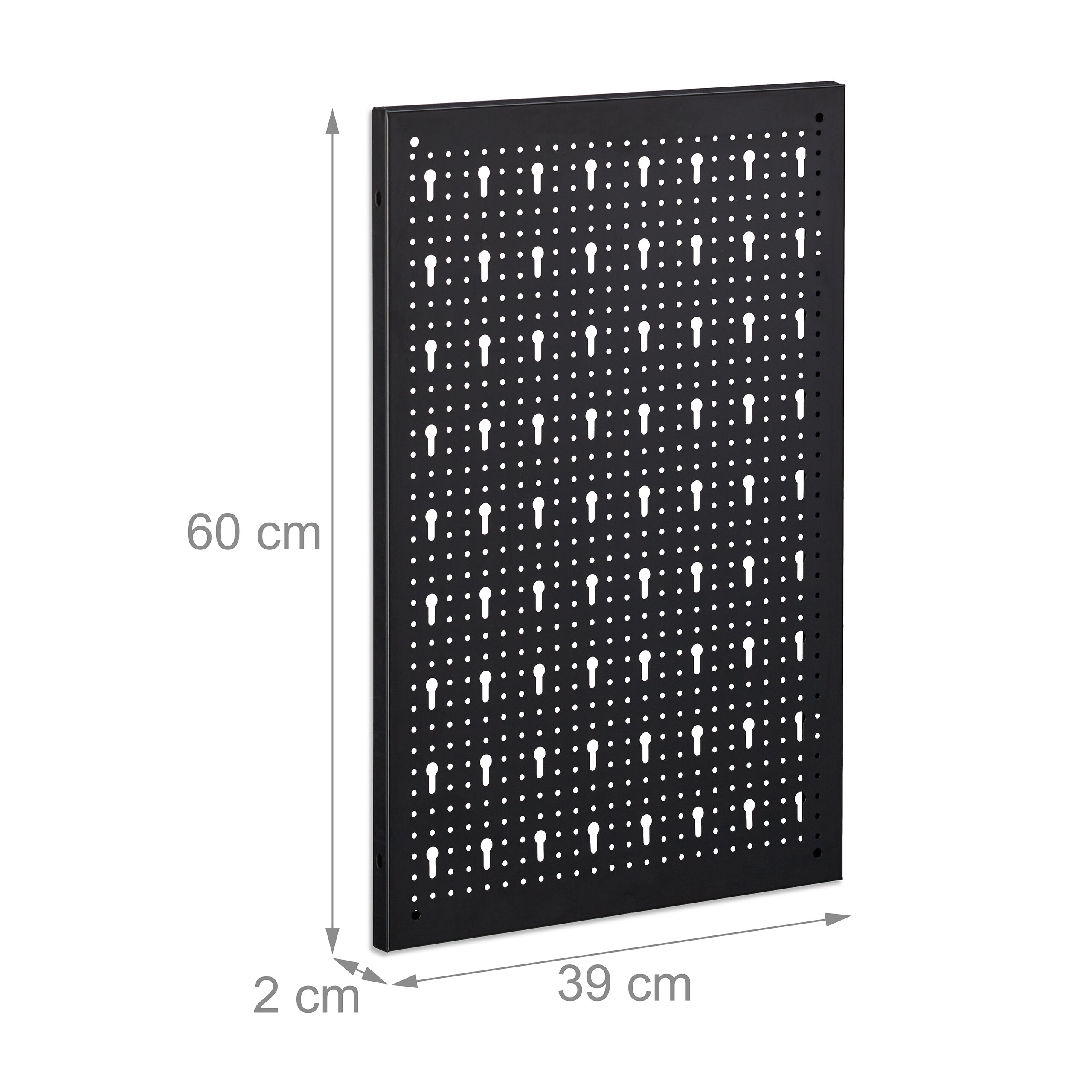 Eine schwarze rechteckige Lochwand mit 60 cm Höhe, 39 cm Breite und 2 cm Tiefe auf weißem Hintergrund.