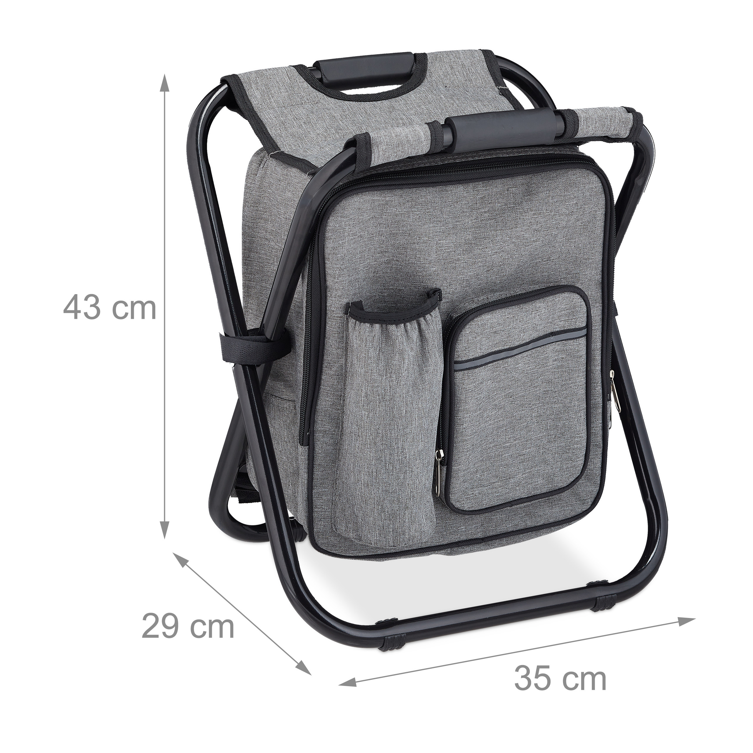 Grauer Rucksack-Hocker mit schwarzem Metallgestell und Abmessungen.
