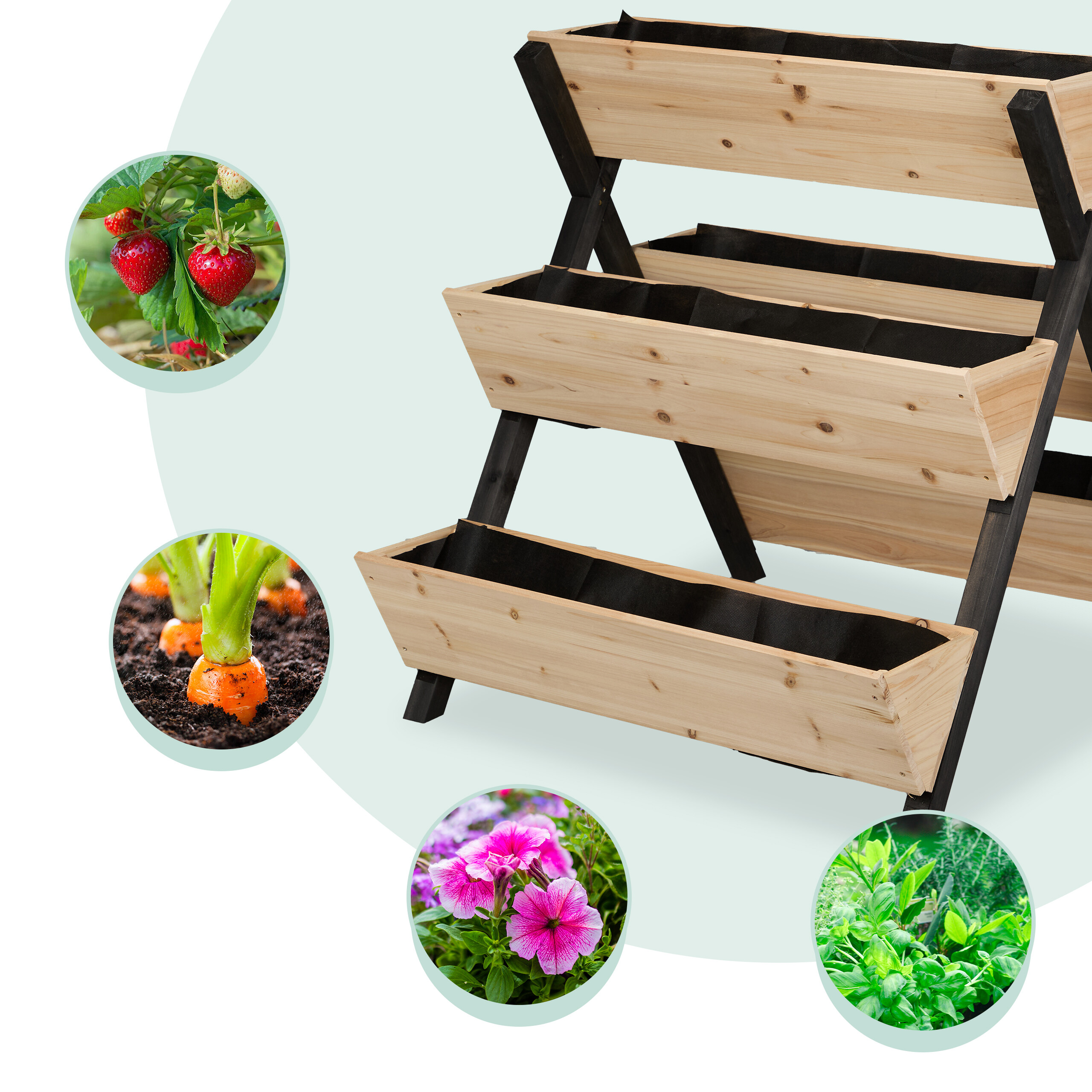 Ein gestuftes Holzpflanzgefäß steht neben runden Einsätzen mit Erdbeeren, Karotten, Blumen und Kräutern.