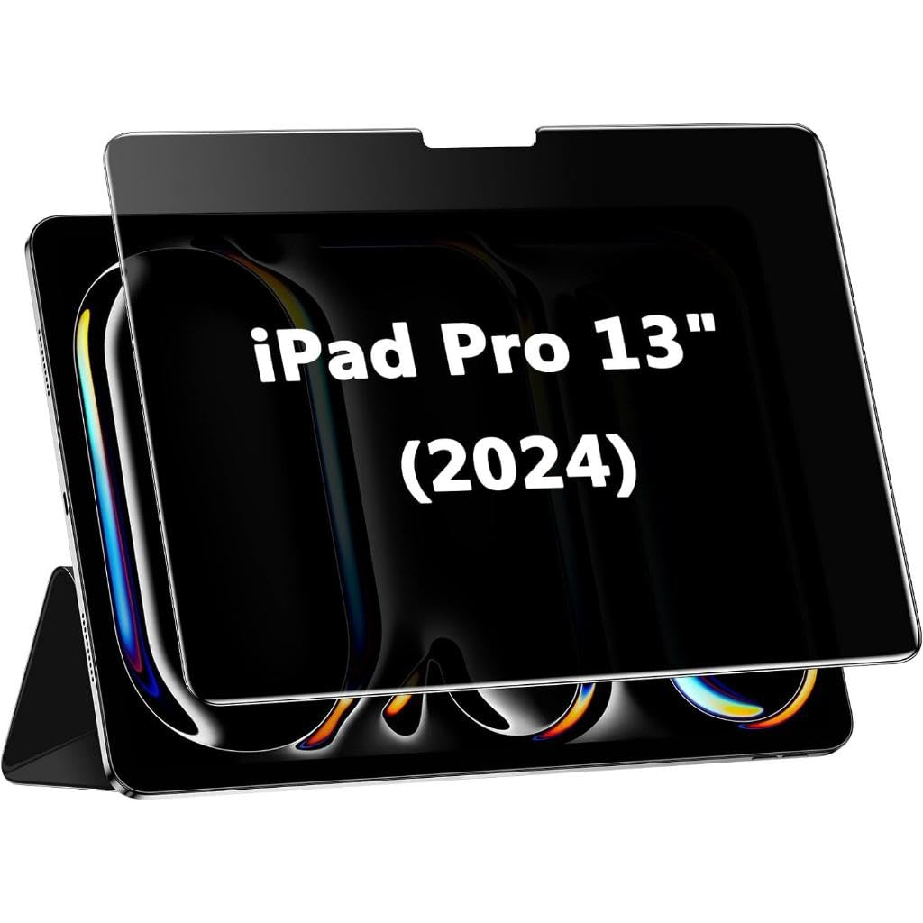 Üzerinde ekran koruyucu bulunan koruyucu kılıftaki bir iPad Pro 13 (2024).