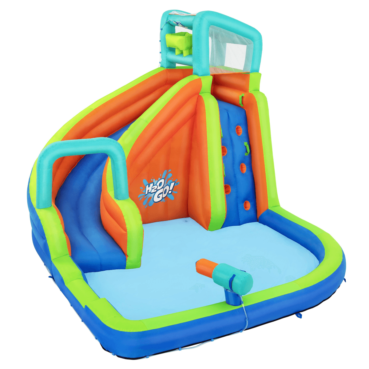 Un colorido tobogán de agua inflable y set de escalada con una piscina en la parte inferior.