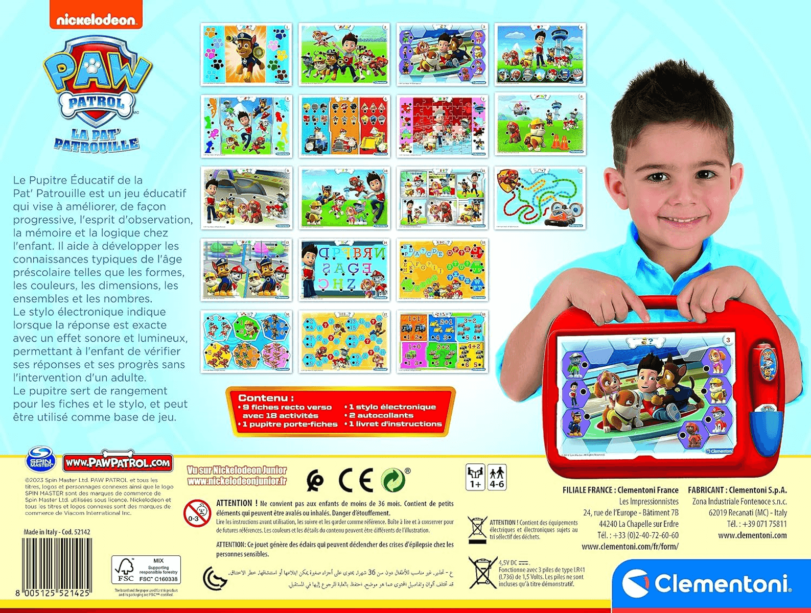 Un niño sonriente sostiene una consola educativa roja de Paw Patrol rodeada de tarjetas.