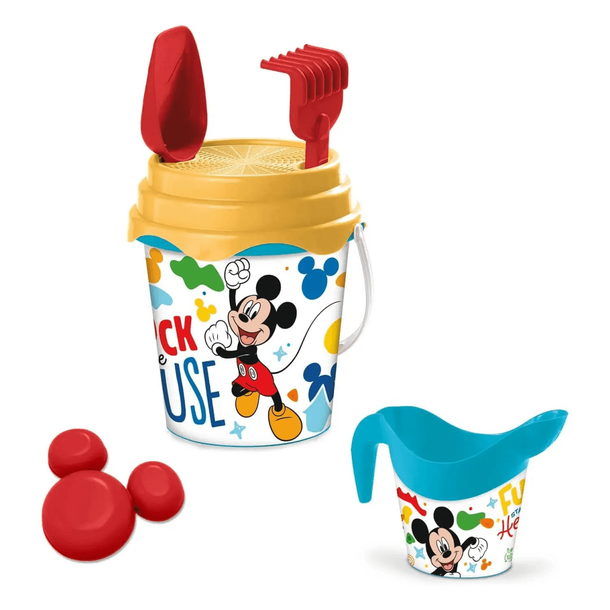Set de cubo de playa de Mickey Mouse con pala, rastrillo, accesorios rojos y regadera azul.