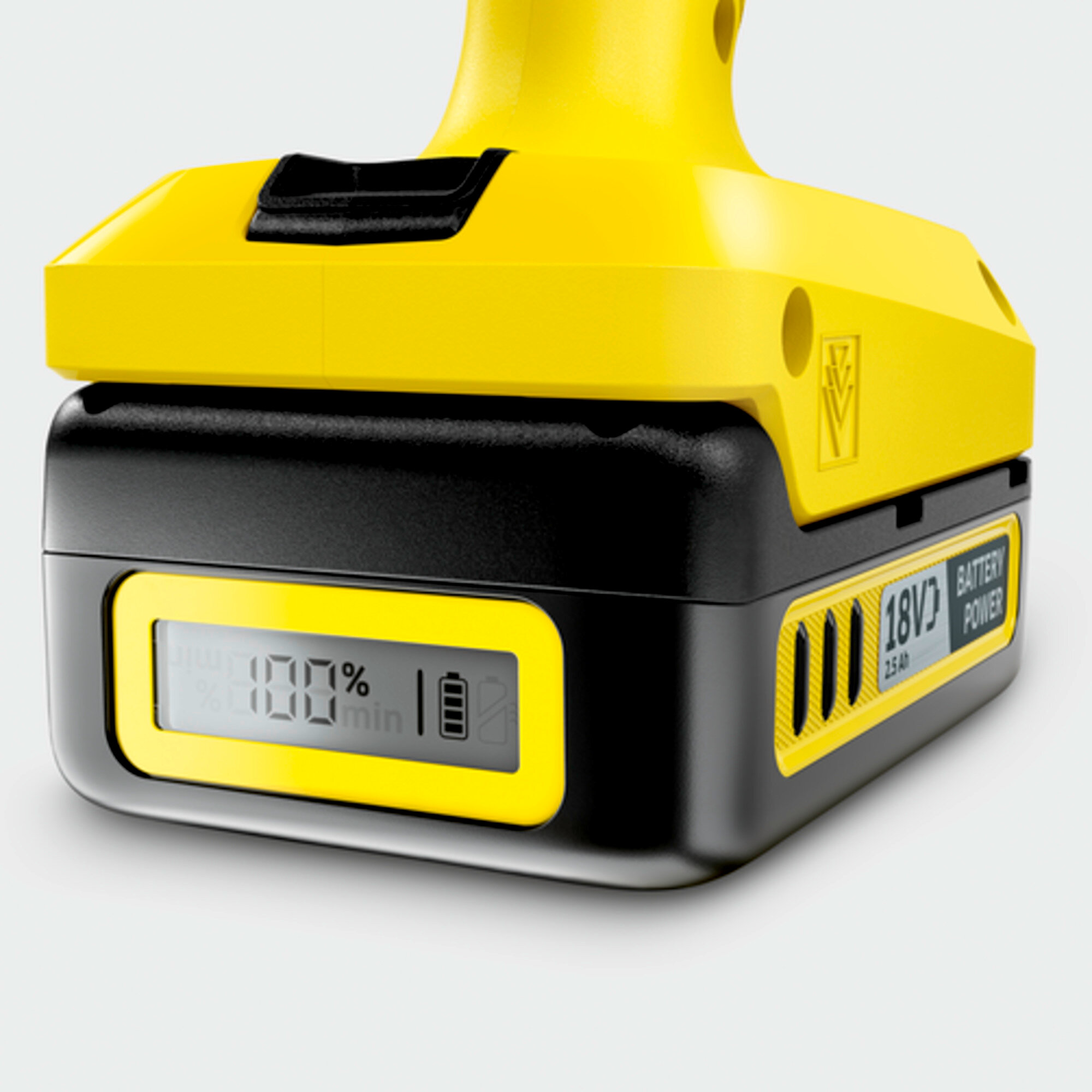Batterie 18V jaune et noire avec écran LCD numérique de pourcentage sur fond blanc.