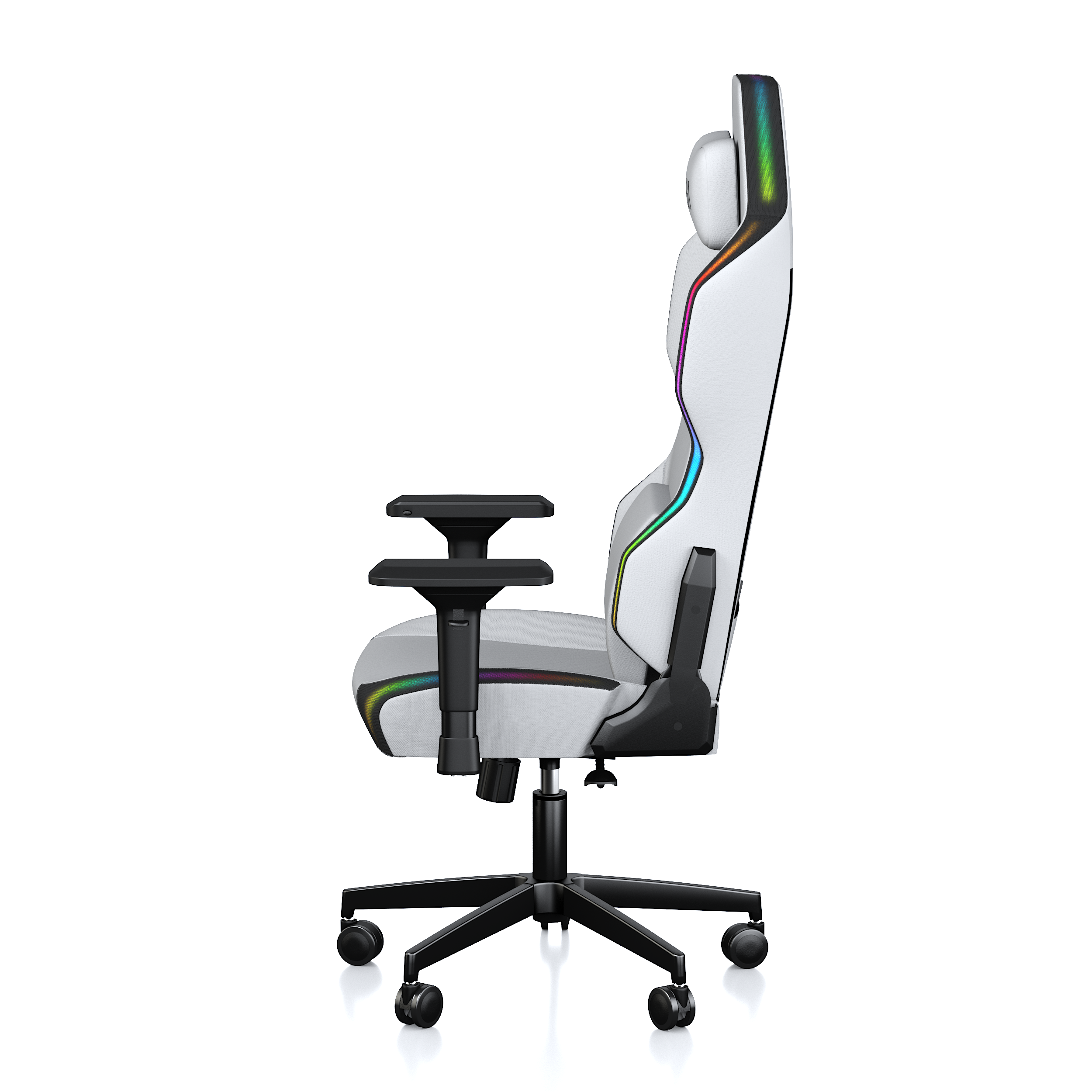 Siyah kolçaklı, beş tekerlekli tabanlı ve sırtında parlayan RGB aydınlatmalı beyaz ergonomik oyuncu koltuğu.