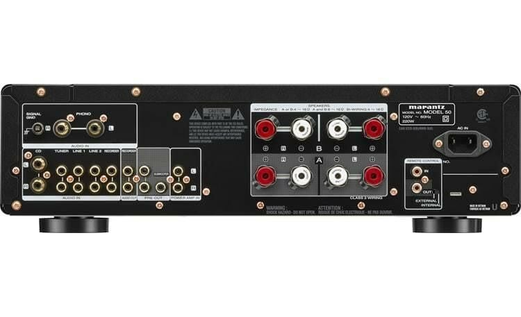 Marantz Model 50 amplifikatörünün ses girişleri, hoparlör terminalleri ve güç çıkışı olan arka paneli.