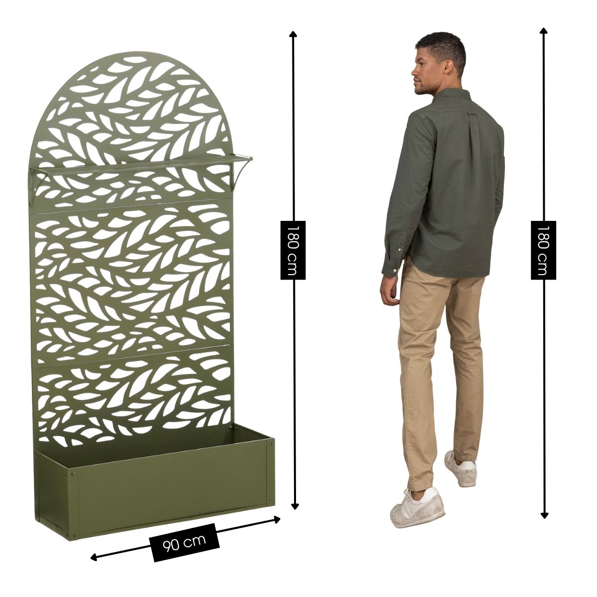 Trellis en métal vert avec jardinière, 180 cm de haut et 90 cm de large, présenté avec un homme pour l'échelle.