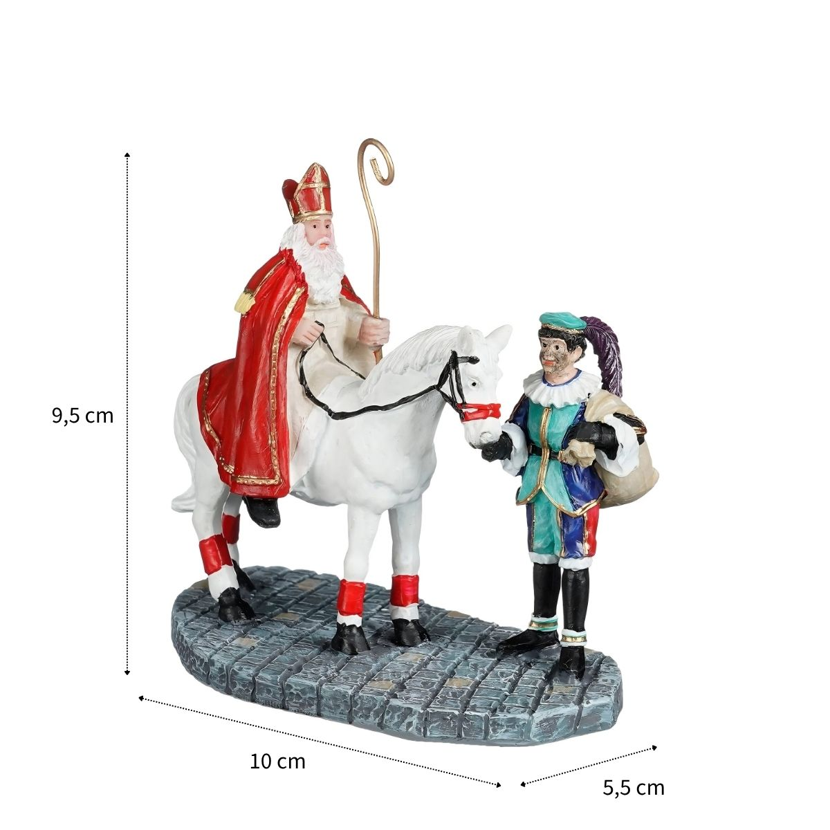 Figuren von Sinterklaas auf einem weißen Pferd mit Zwarte Piet auf einem Pflasterstein-Sockel mit Maßangaben.