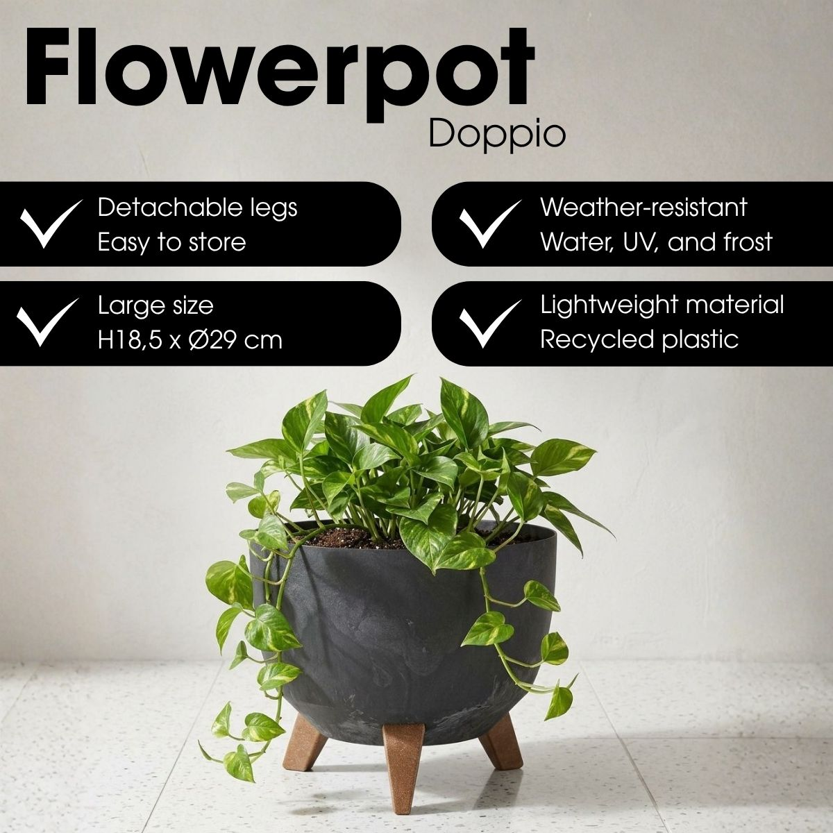 Pot de fleur gris Doppio avec des pieds marron et une plante verte, et ses caractéristiques.