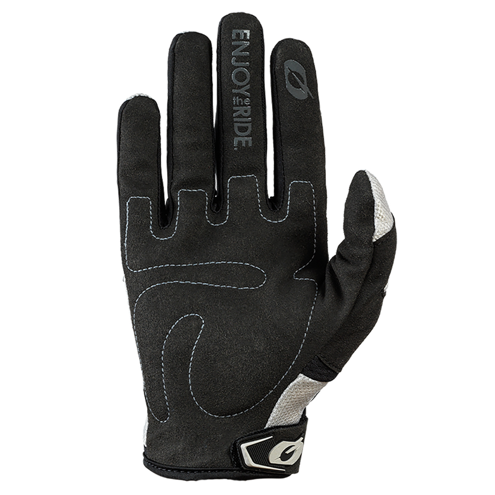 Ein schwarzer Reithandschuh mit hellen Nähten, der Aufschrift ENJOY THE RIDE auf dem Mittelfinger und einem weißen Logo am Handgelenk.