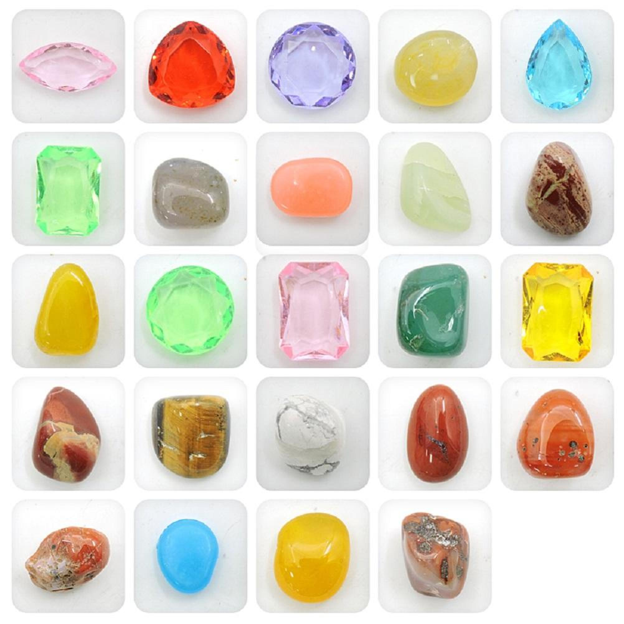 Ein Raster zeigt verschiedene polierte Edelsteine und Mineralien in vielen Farben und Formen.