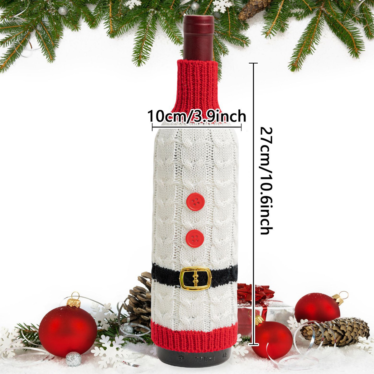 Weihnachtliche Flaschenhülle im Santa-Design mit Maßen von 27x10cm, umgeben von Tannengrün und roten Kugeln.