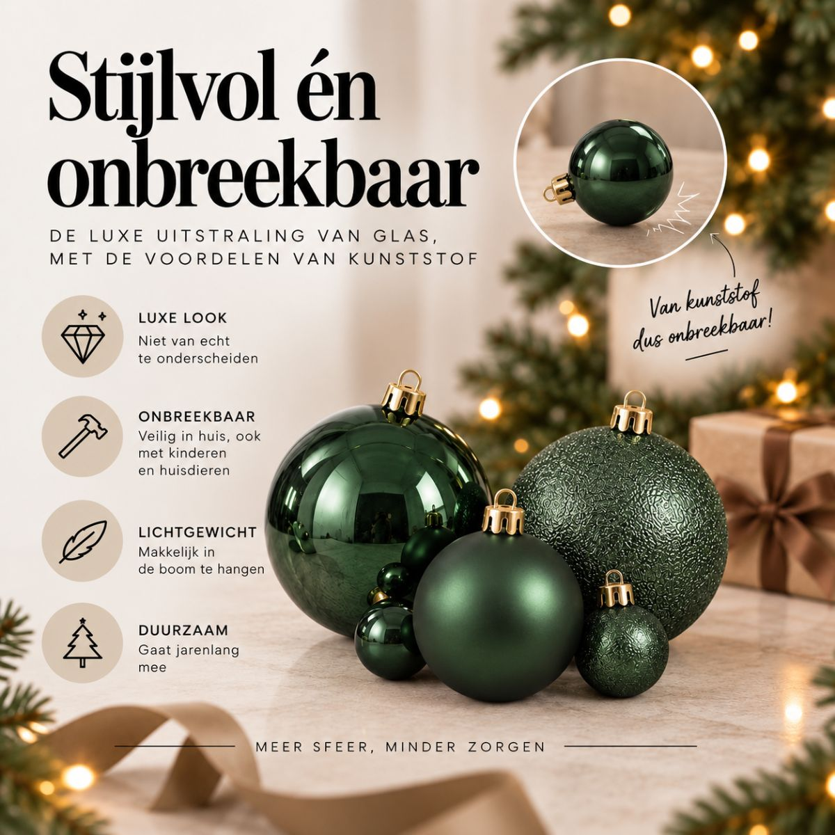 Boules de Noël vertes sur une table avec du texte en néerlandais et des icônes expliquant leurs caractéristiques en plastique antichoc.