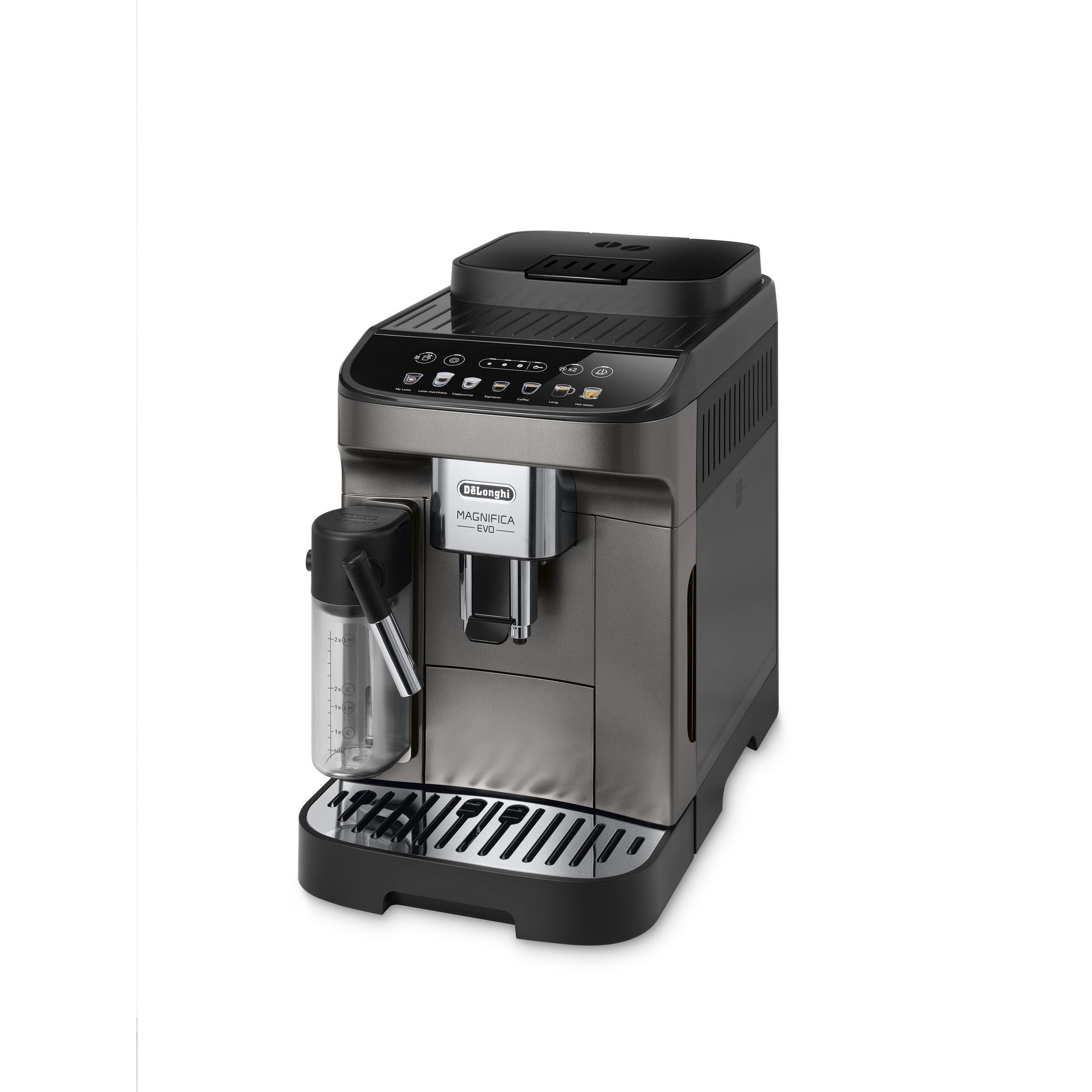 Cafetera automática De'Longhi Magnifica Evo gris oscura con depósito de leche sobre fondo blanco.