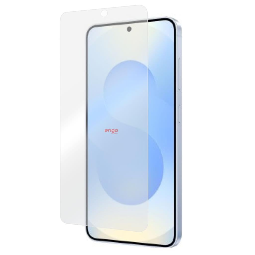 Ekranın hemen önünde konumlandırılmış ekran koruyuculu bir akıllı telefon.