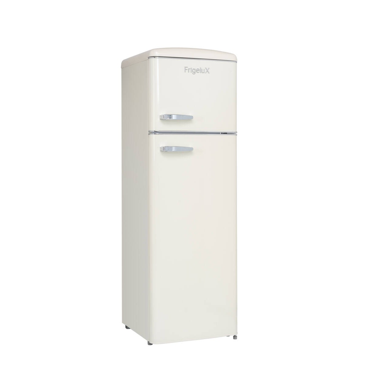 Un refrigerador retro de color crema con tiradores plateados sobre fondo blanco.