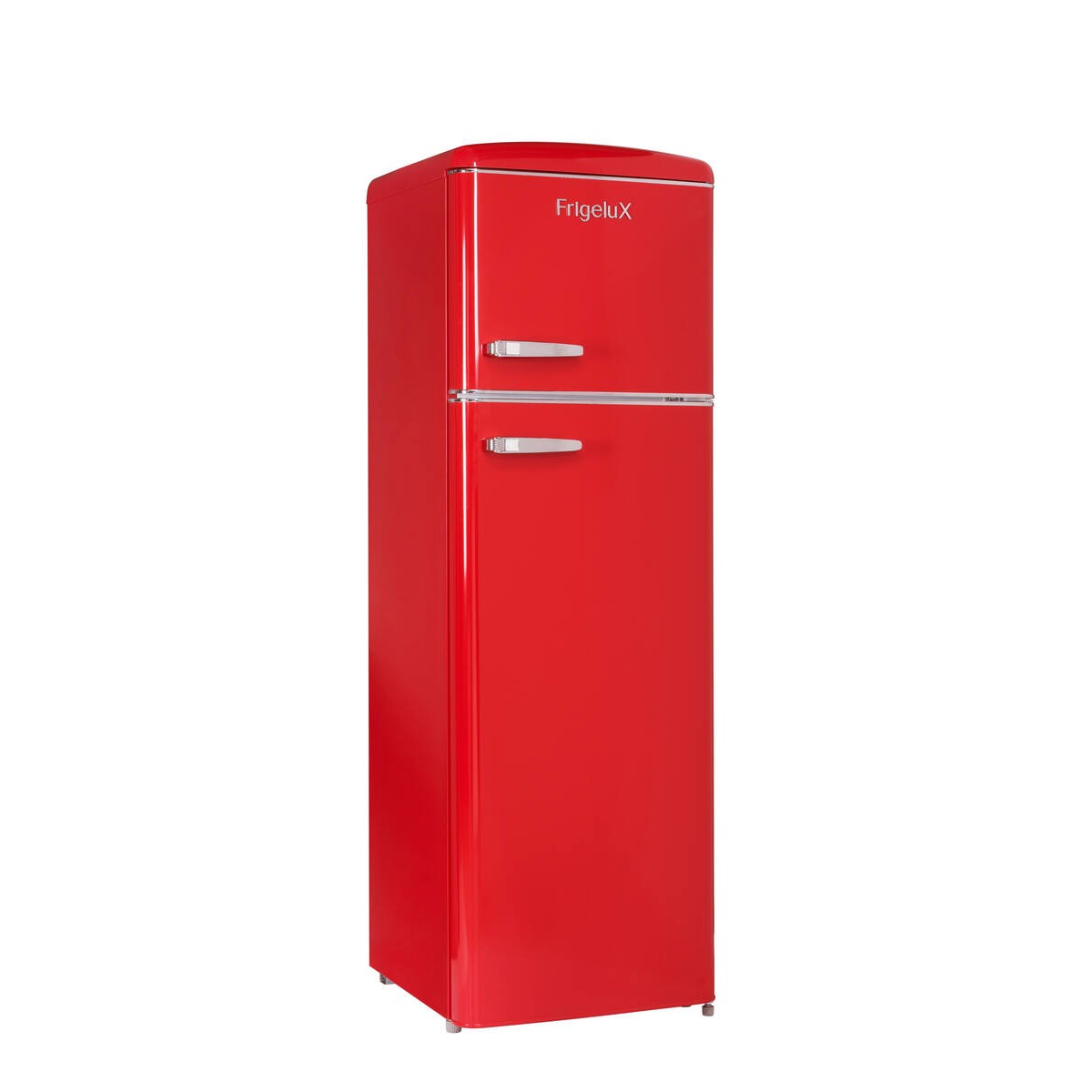 Una nevera retro de color rojo brillante con dos puertas y tiradores plateados sobre fondo blanco.