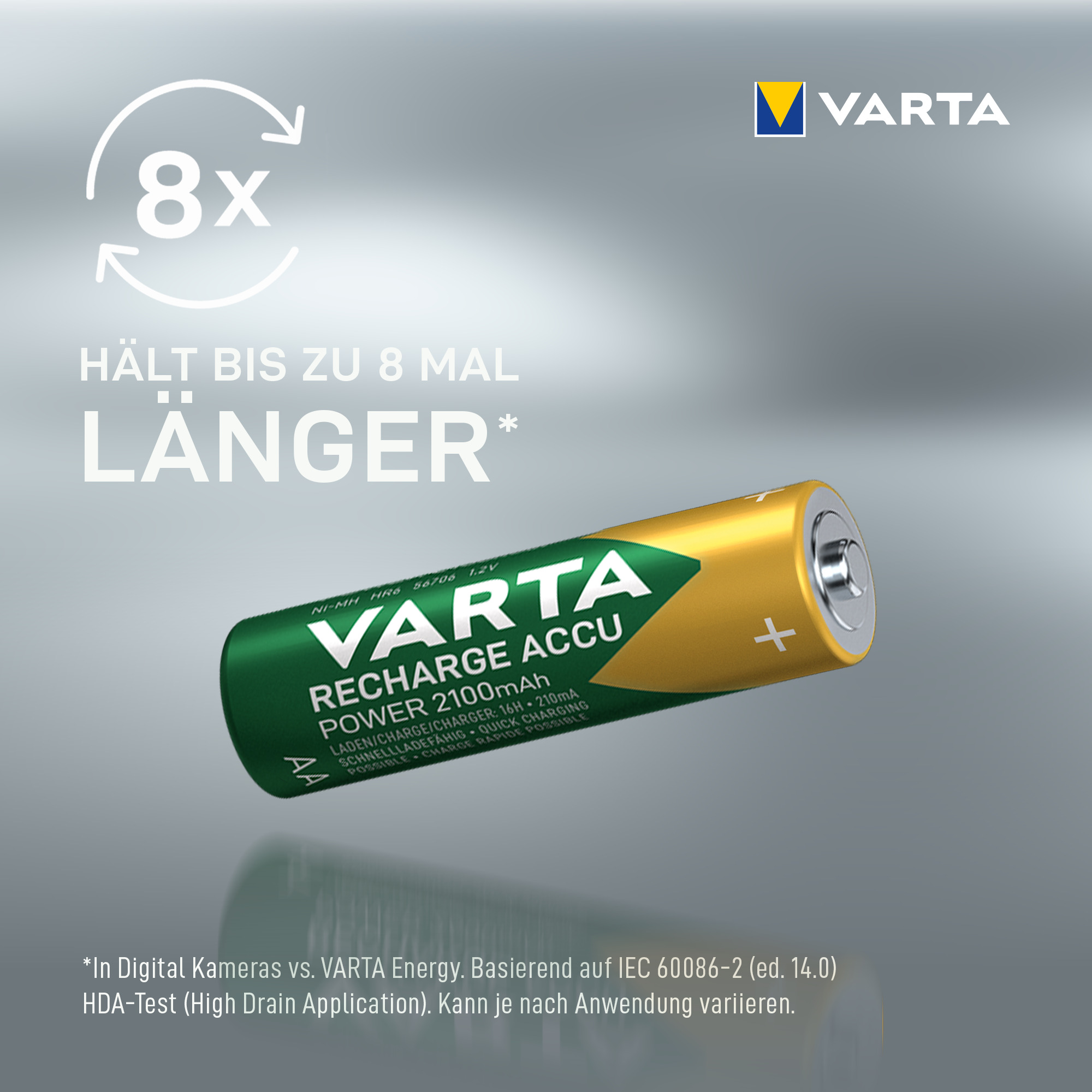 Une pile rechargeable VARTA AA verte et dorée sur fond gris avec du texte.